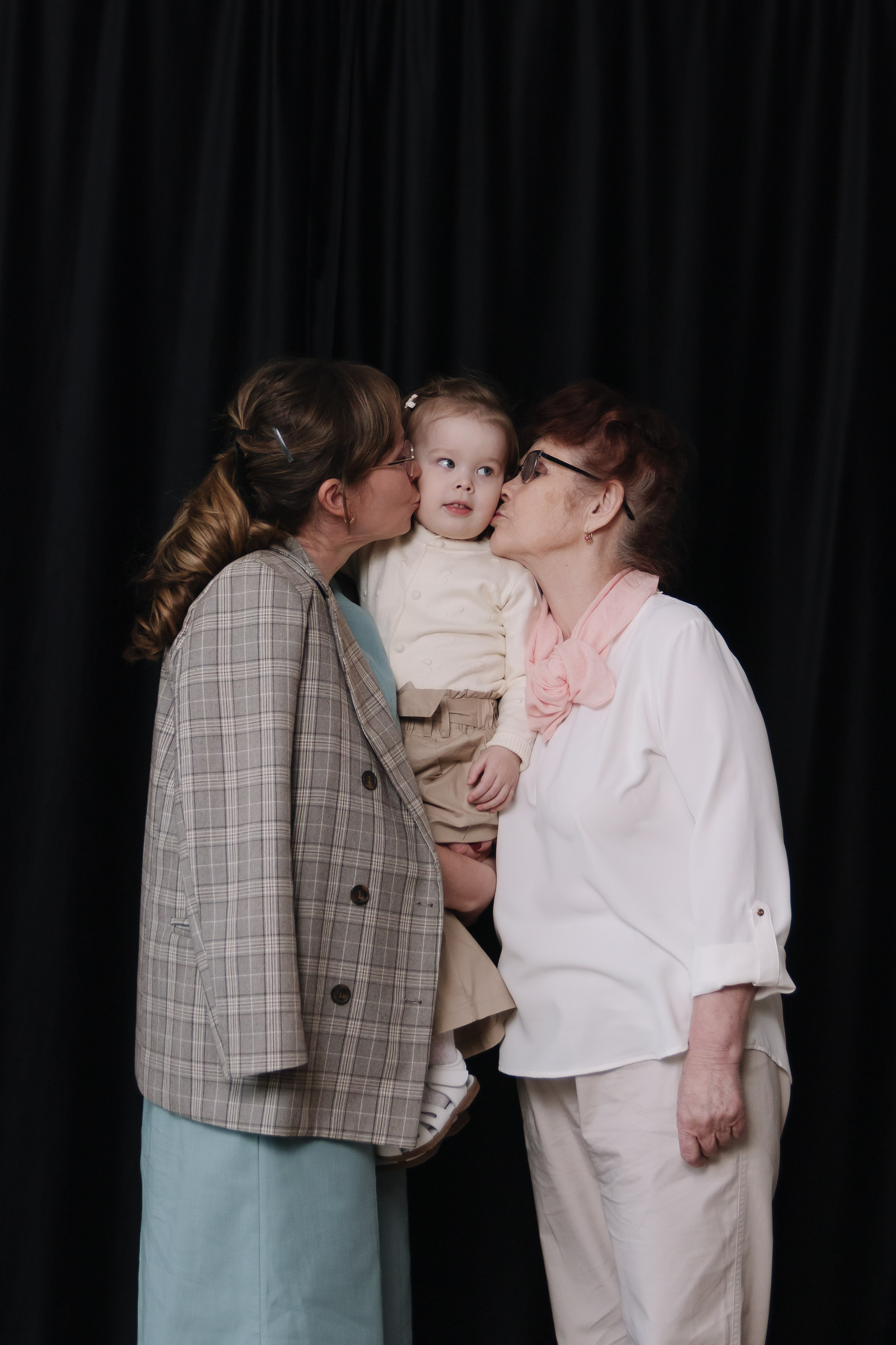 Галина, Ольга, Ирина и Алиса. Кристина | youseeitmyway | Фото