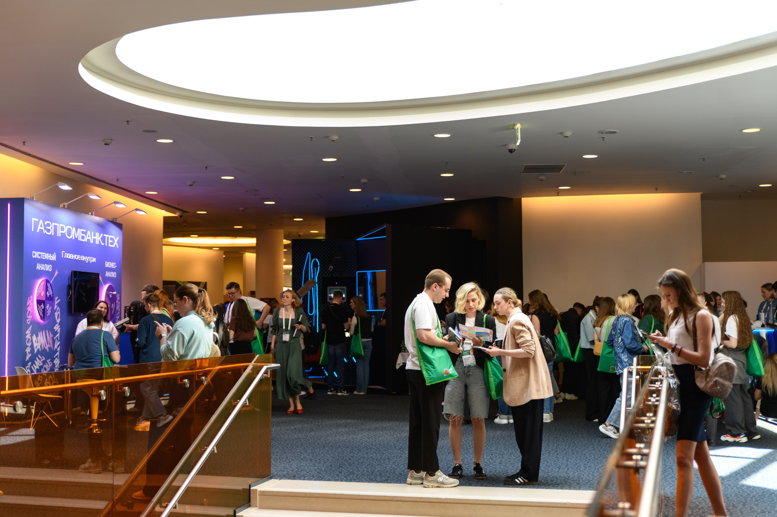 ПСБ на AnalystDays#18. Репортажный и портретный фотограф в Санкт-Петербурге Степлевич Дарья