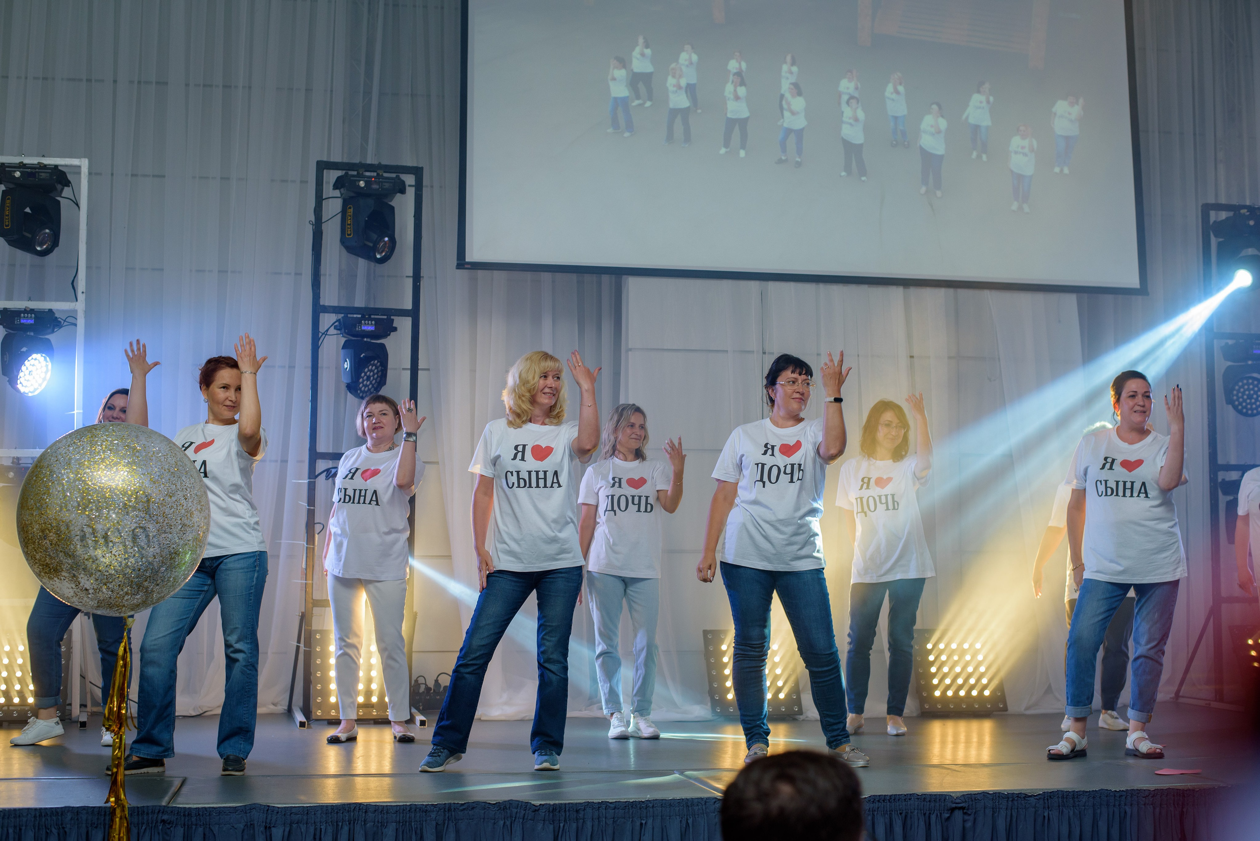 Выпускной 9-11классы. Выпускные книги Анапа Новороссийск Краснодар