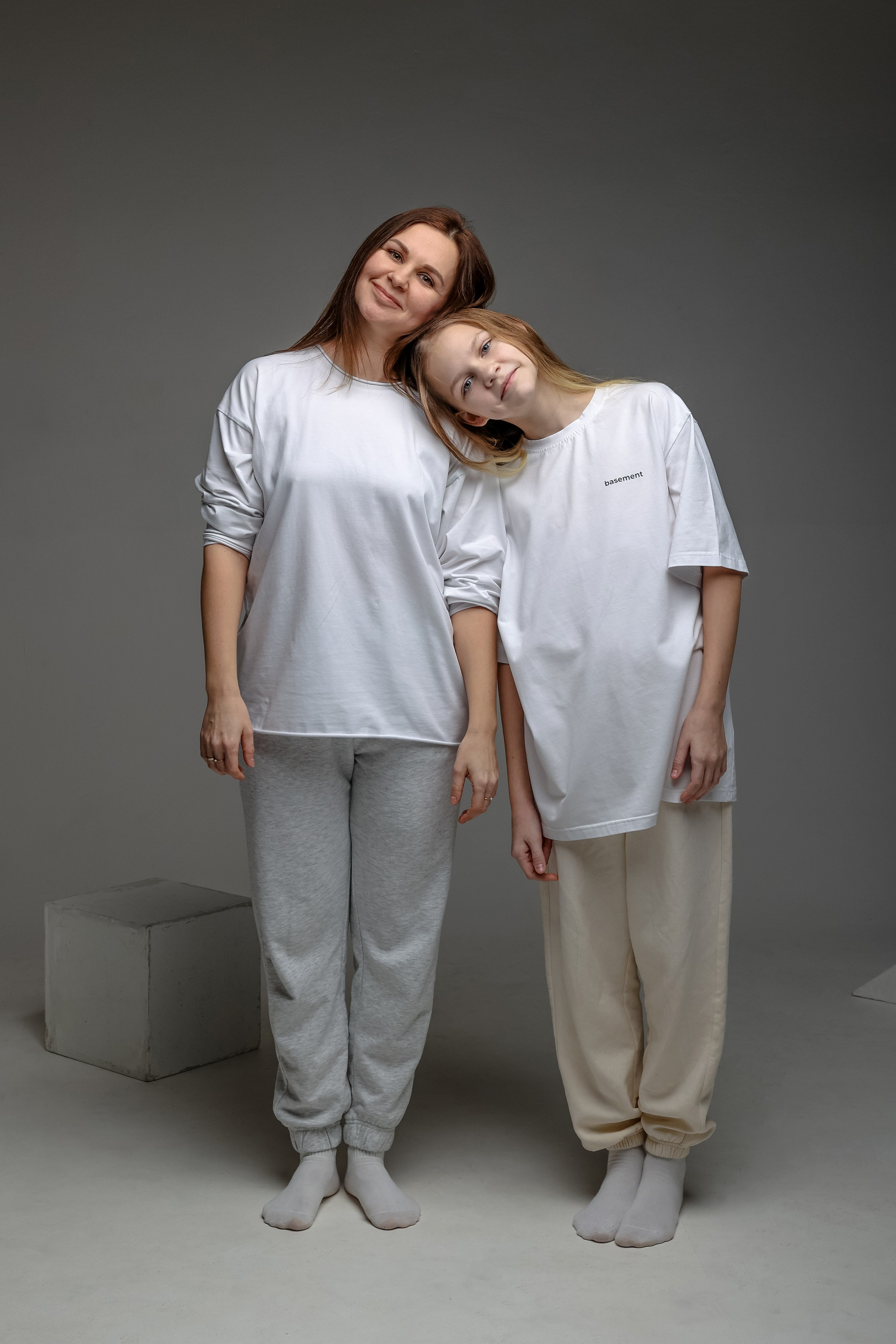 Наталья и Виолетта. Главная