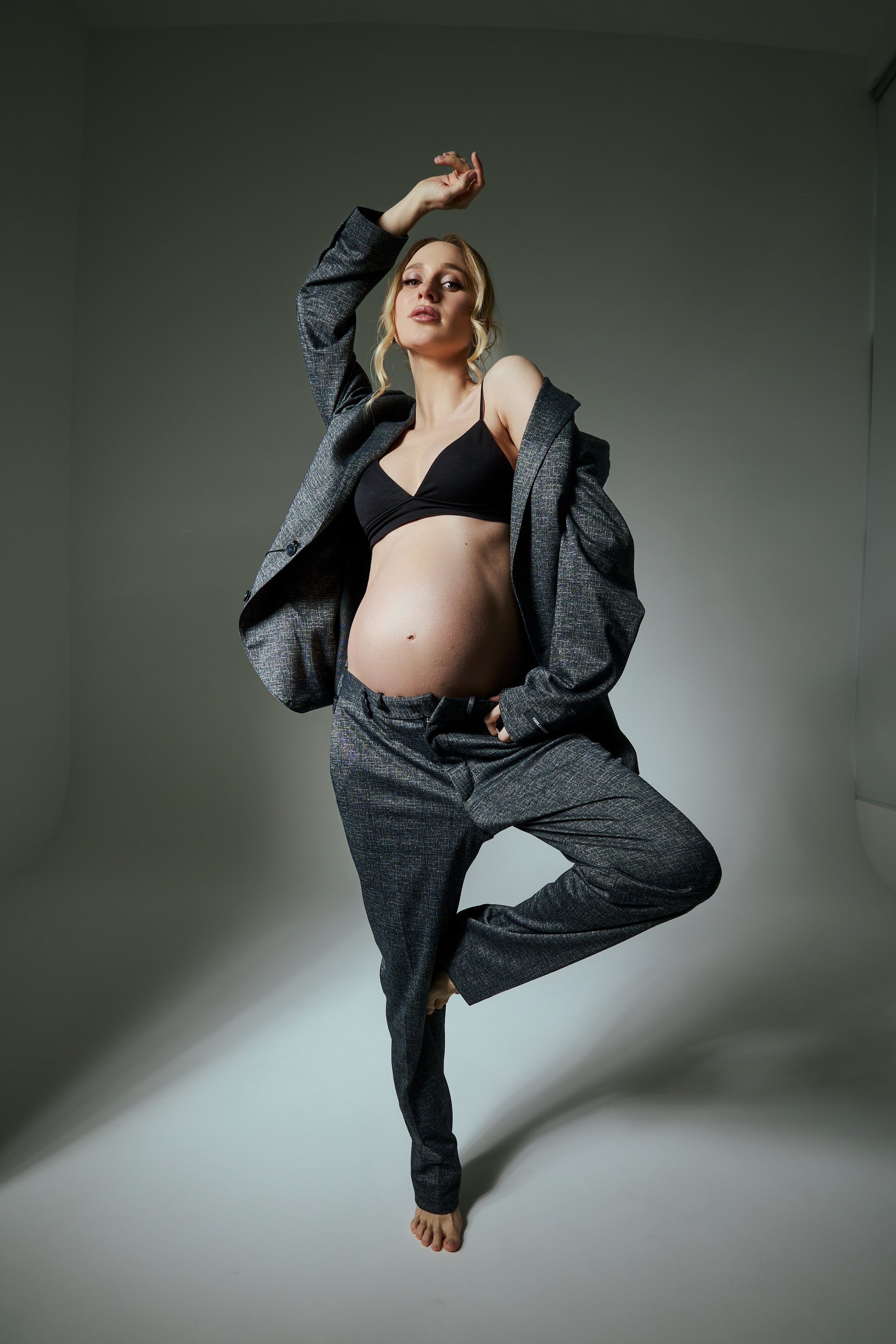 Съемка беременности для Татьяны в студии MAI в Армавире. Свадебный фотограф в Армавире Николай Манвелов