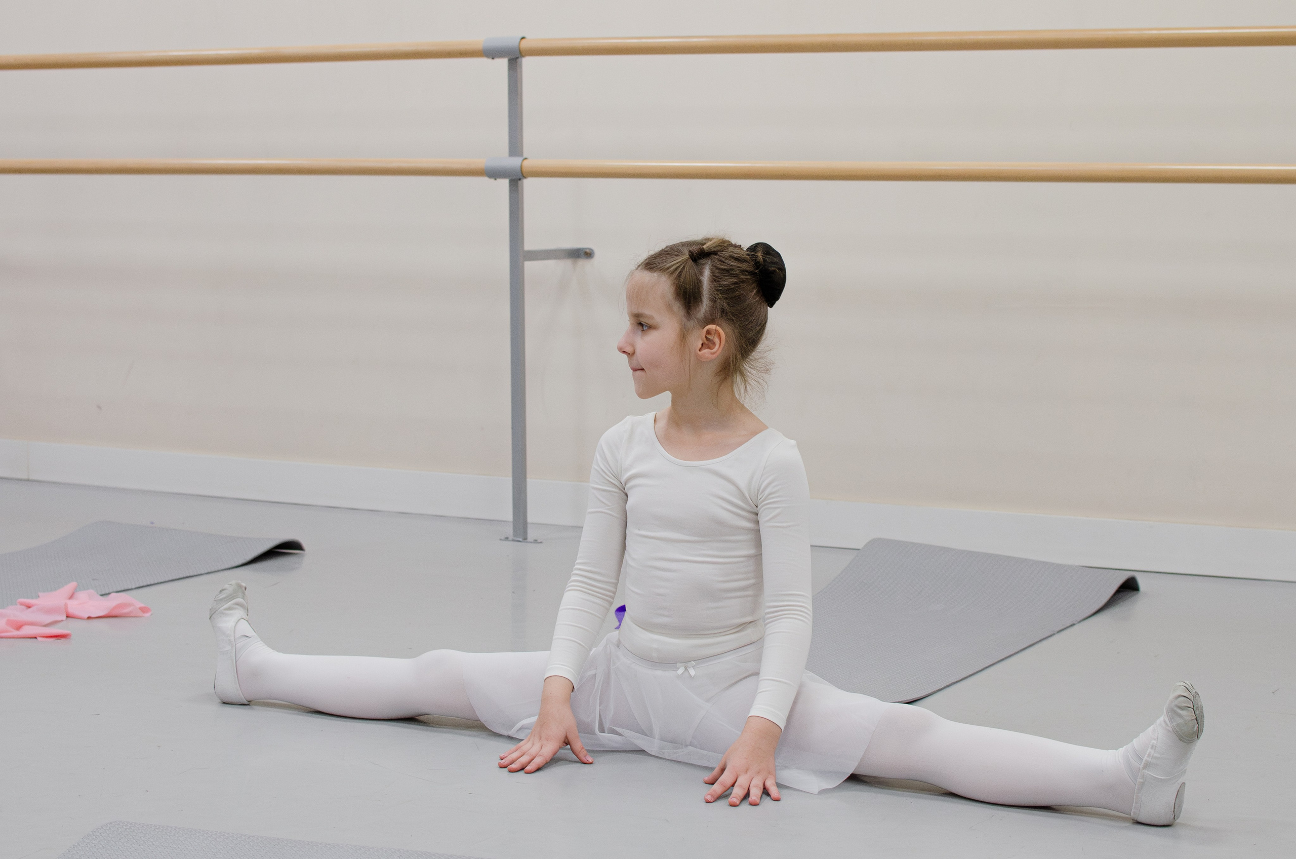 Хореографический коллектив «Русская тройка». Открытый урок младшей группы. Портретный и репортажный фотограф в Санкт-Петербурге Варвара Жукова