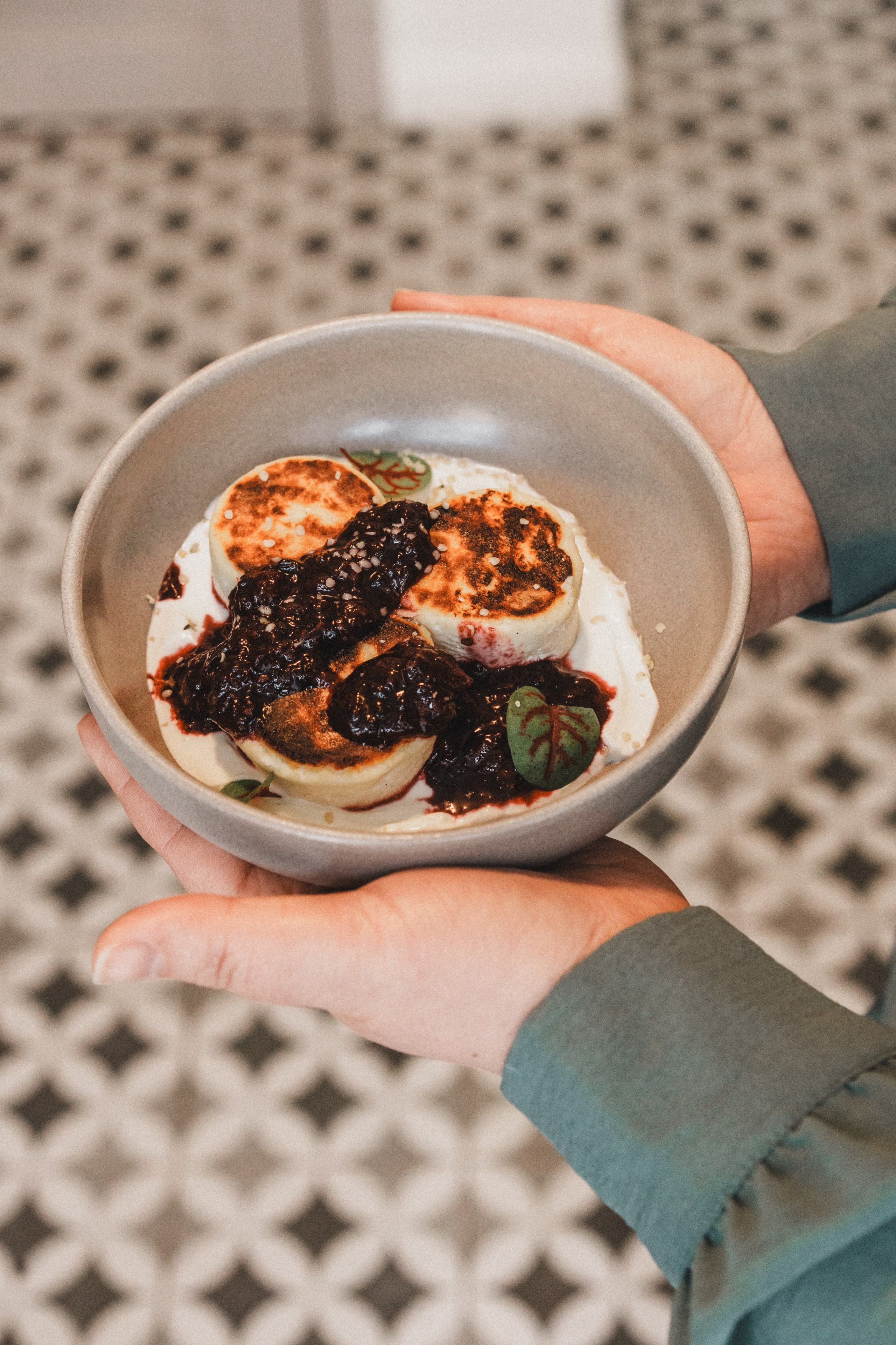 OCHEN' — цветочная встреча 14 февраля. Семейный и детский фотограф и видеограф в Москве, Серпухове и Тарусе Валерия Сорокина