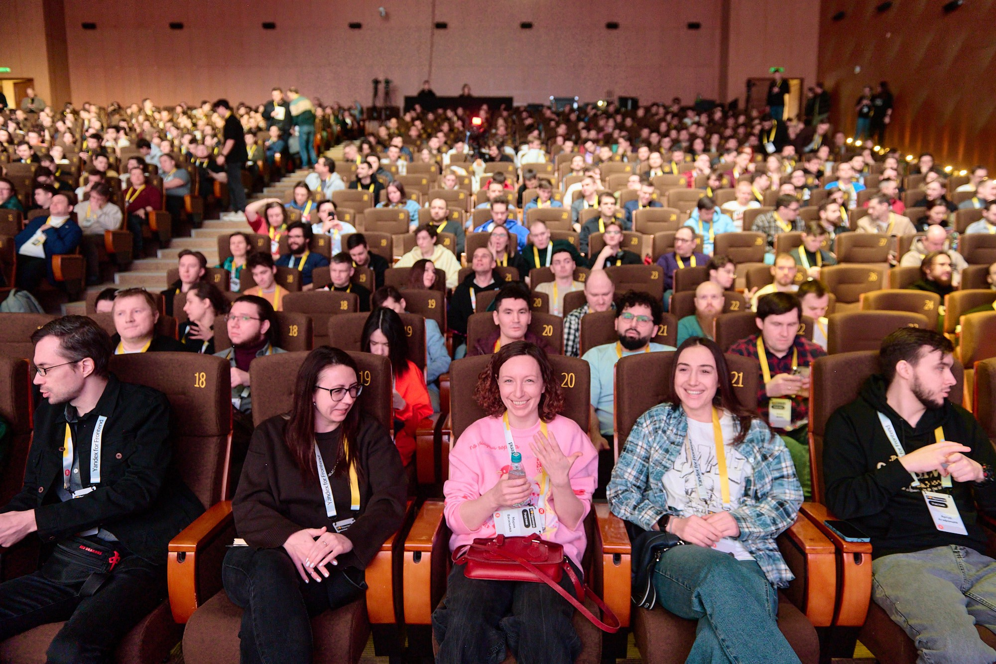Яндекс Frontend. Репортажный фотограф в Москве Вадим Францев