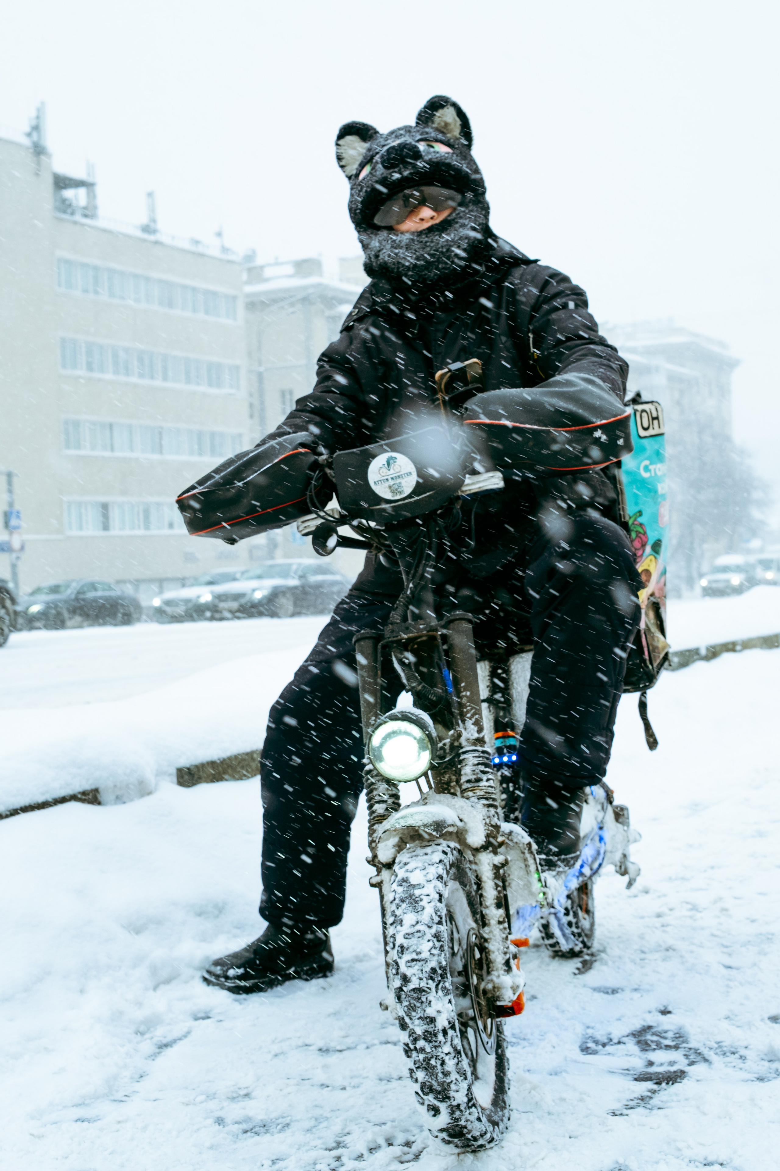 Street: снежная Москва