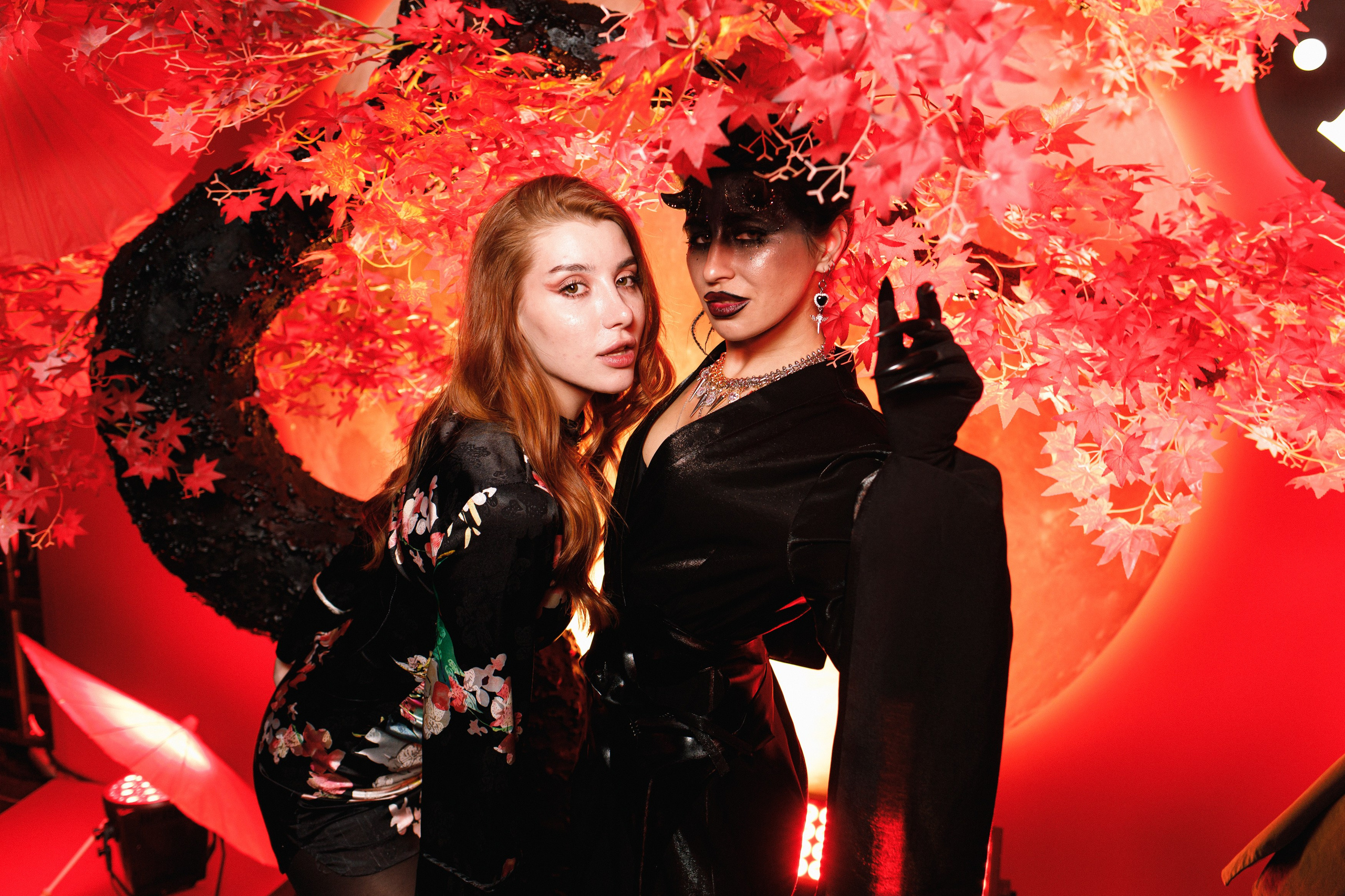 ILLEGAL FRIENDS | ASIA. СВОИ. ФОТООТЧЕТЫ-СОБЫТИЯ-МЕСТА