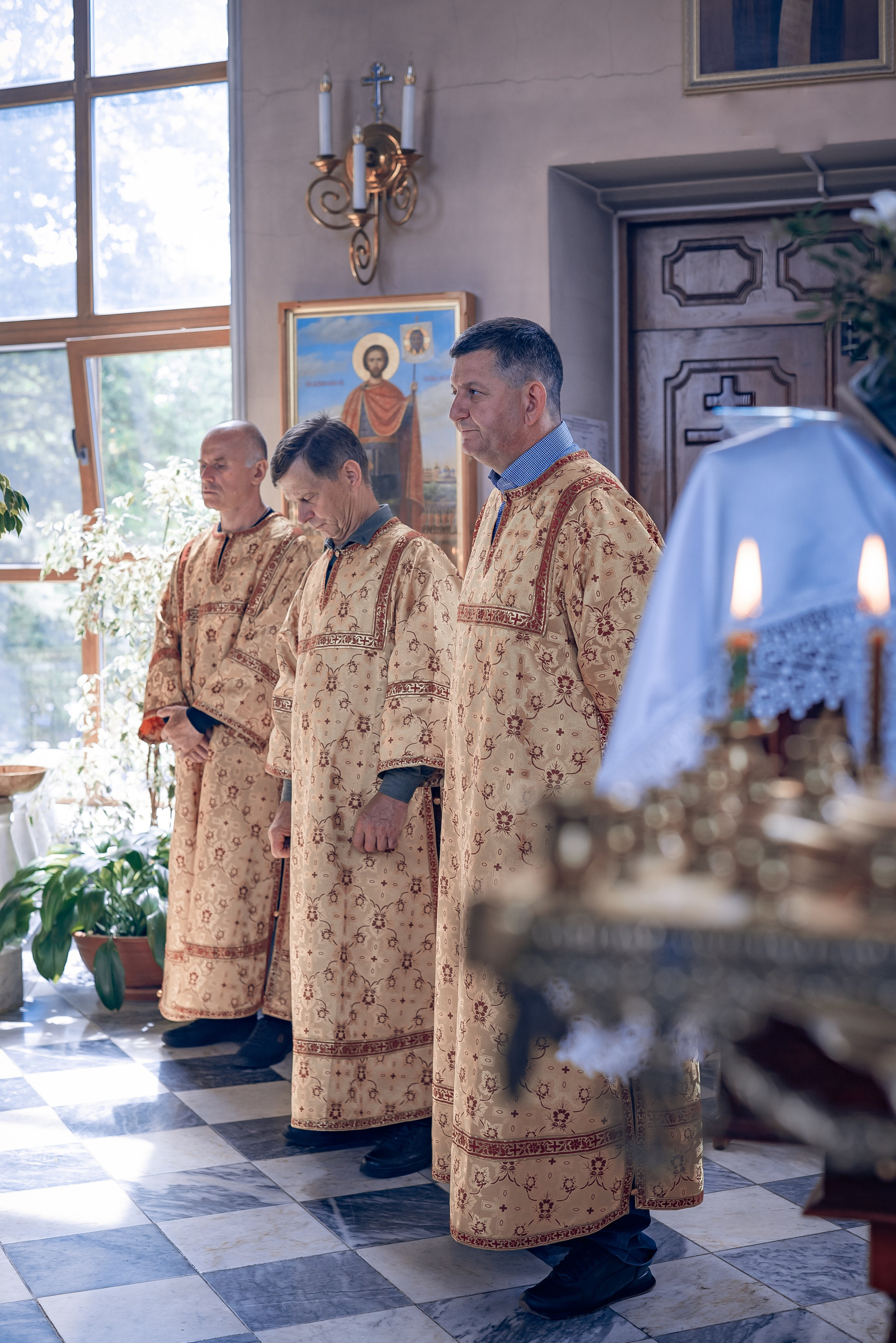 Воскресная служба в Рождественско-Николаевском храме. Фотографы крещения/венчания  Красноярск Татьяна и Вячеслав Переваловы