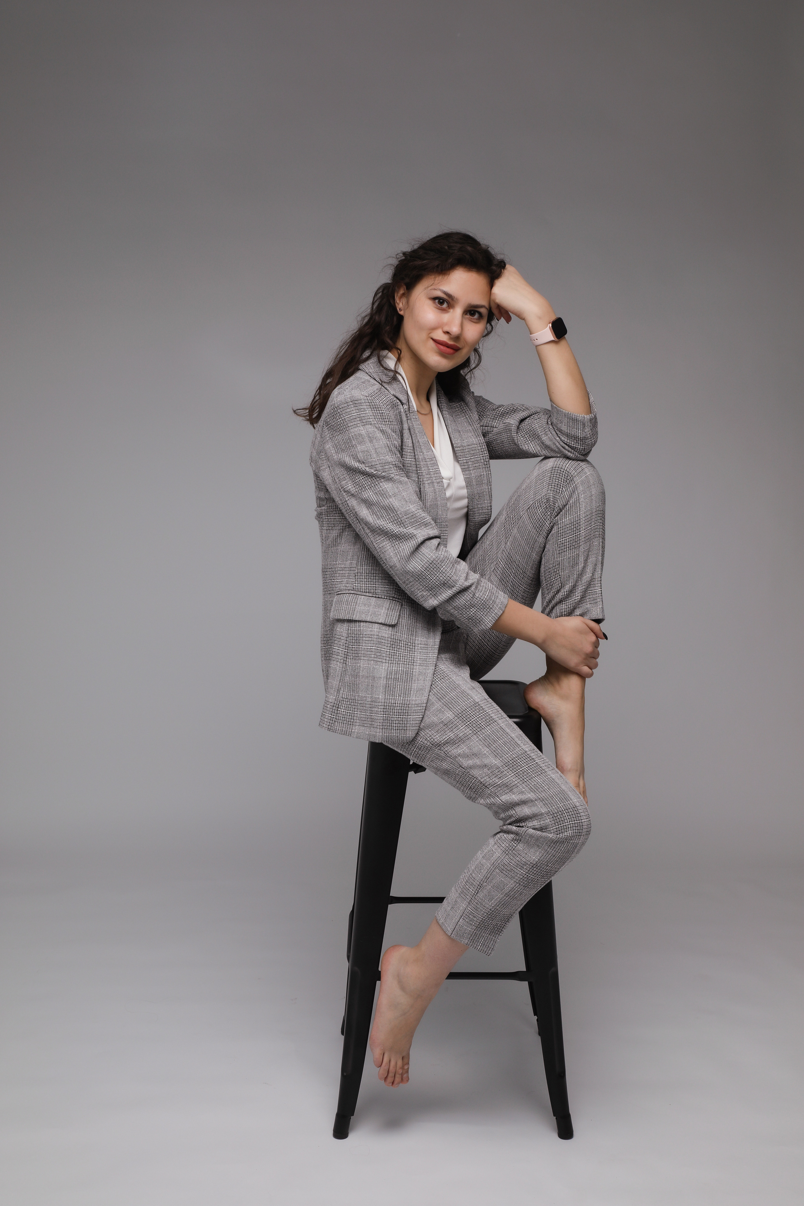 Женский, бизнес портрет фотосессия в городе Алматы. Фотограф беременности, новорожденных и детей до года в г. Алматы|Totofoto