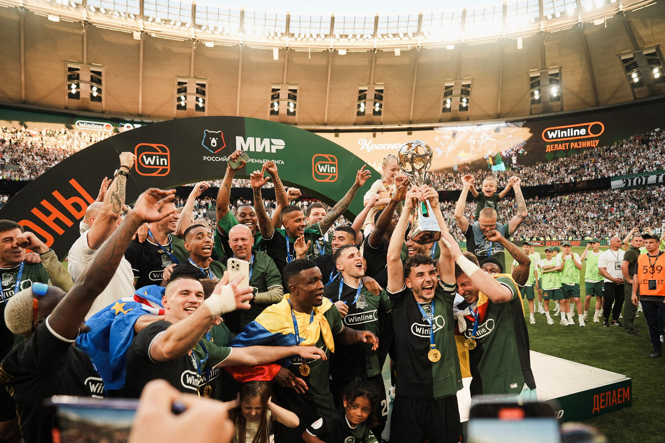 Футбольный матч Краснодар-Динамо. Фотограф с психологическим образованием