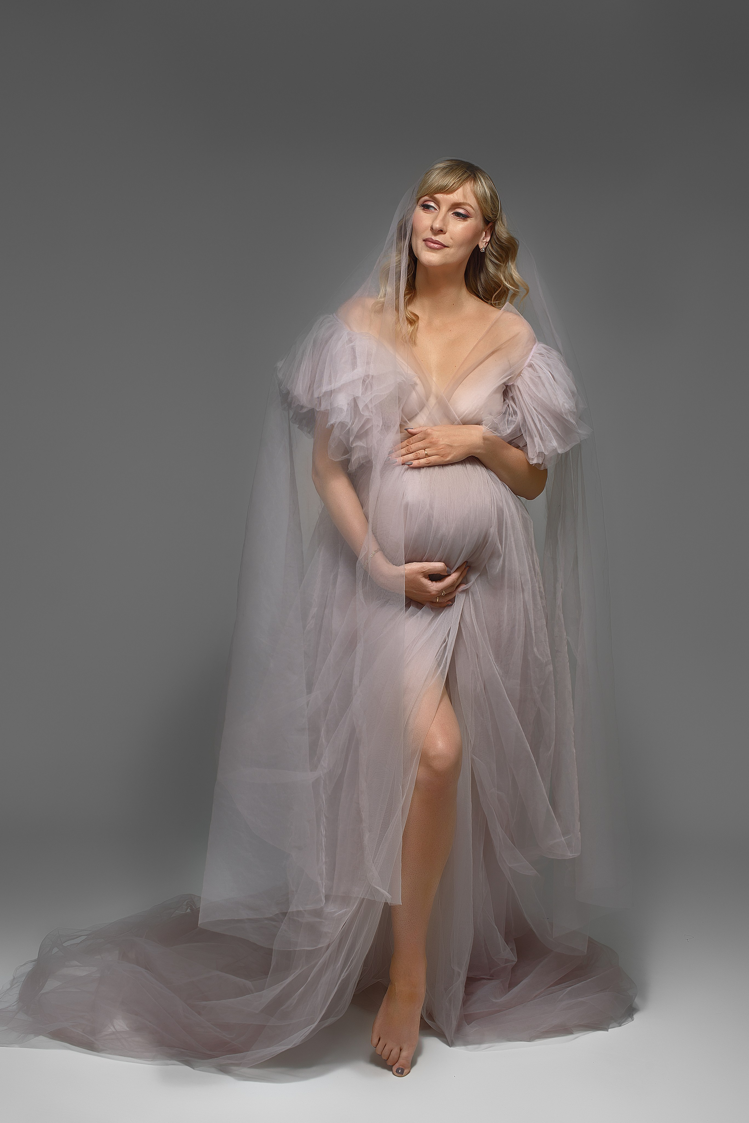 Стильная фотосессия беременности. Фотограф беременности и новорожденных в Рязани