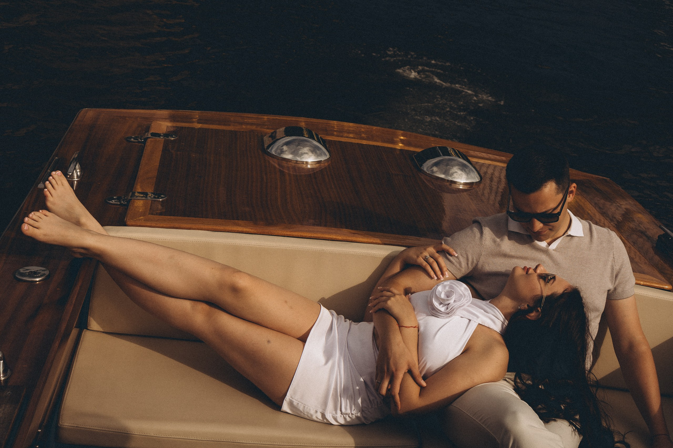 СВАДЕНБНАЯ СЬЕМКА НА КАТЕРЕ ПО КАНАЛАМ САНКТ-ПЕТЕРБУРГА И В АКВАТОРИИ НЕВЫ. Профессиональный фотограф, Санкт-Петербург — Виктория Богомолова