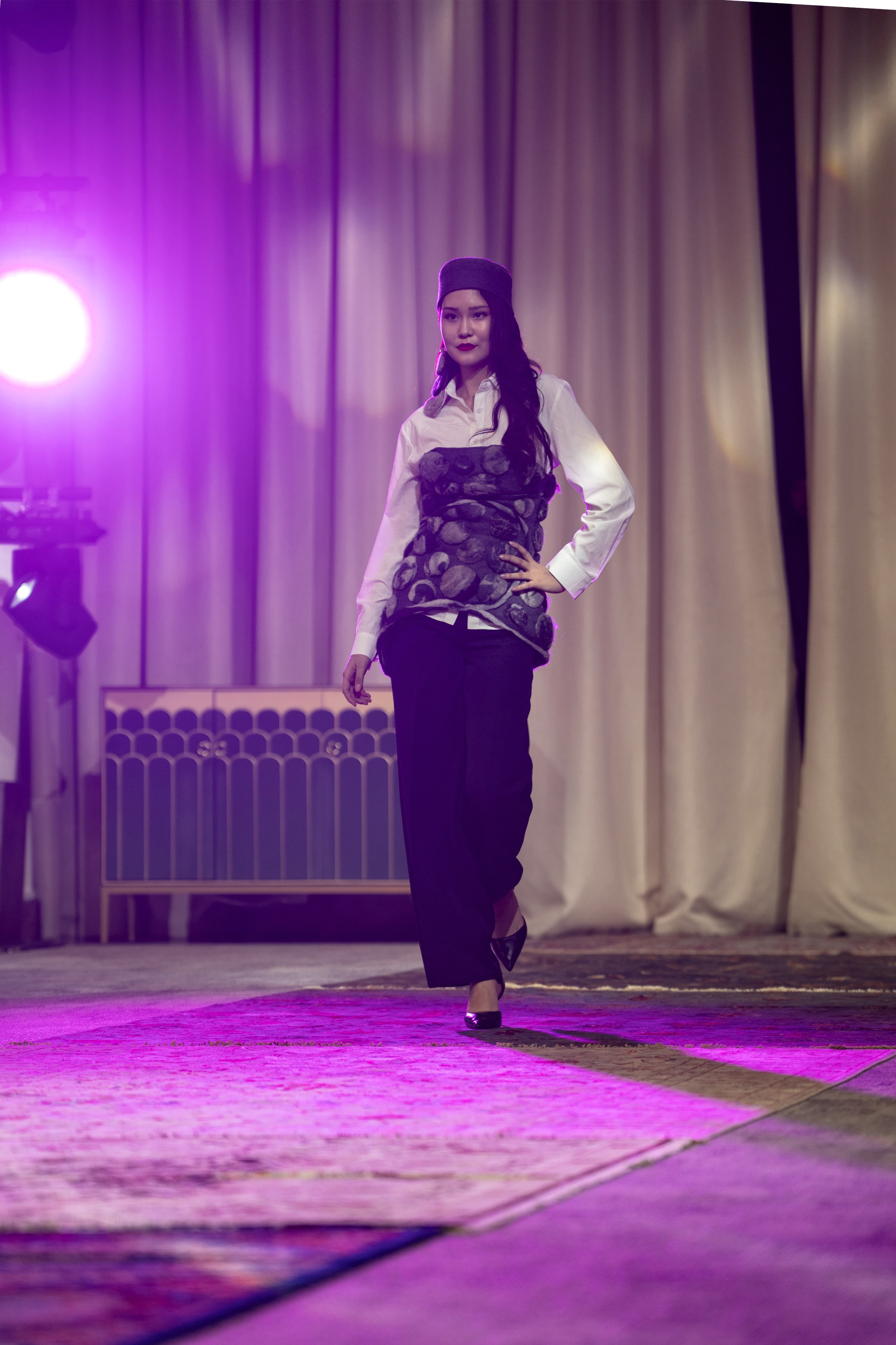 Zhamby. Сайт Алматинского НЮ АРТ, будуар и фэшн фотографа Дениса Карпенко