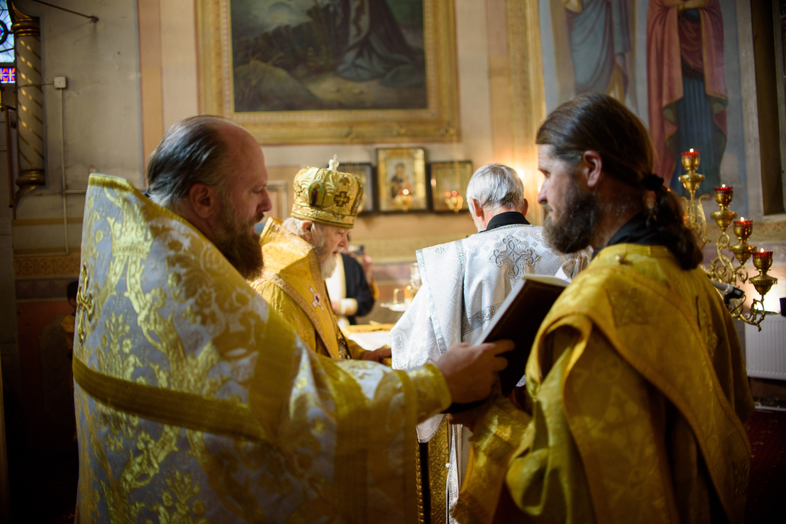 Воскресная литургия 29.10.2023. Семейный и свадебный фотограф в Феодосии и Коктебеле
