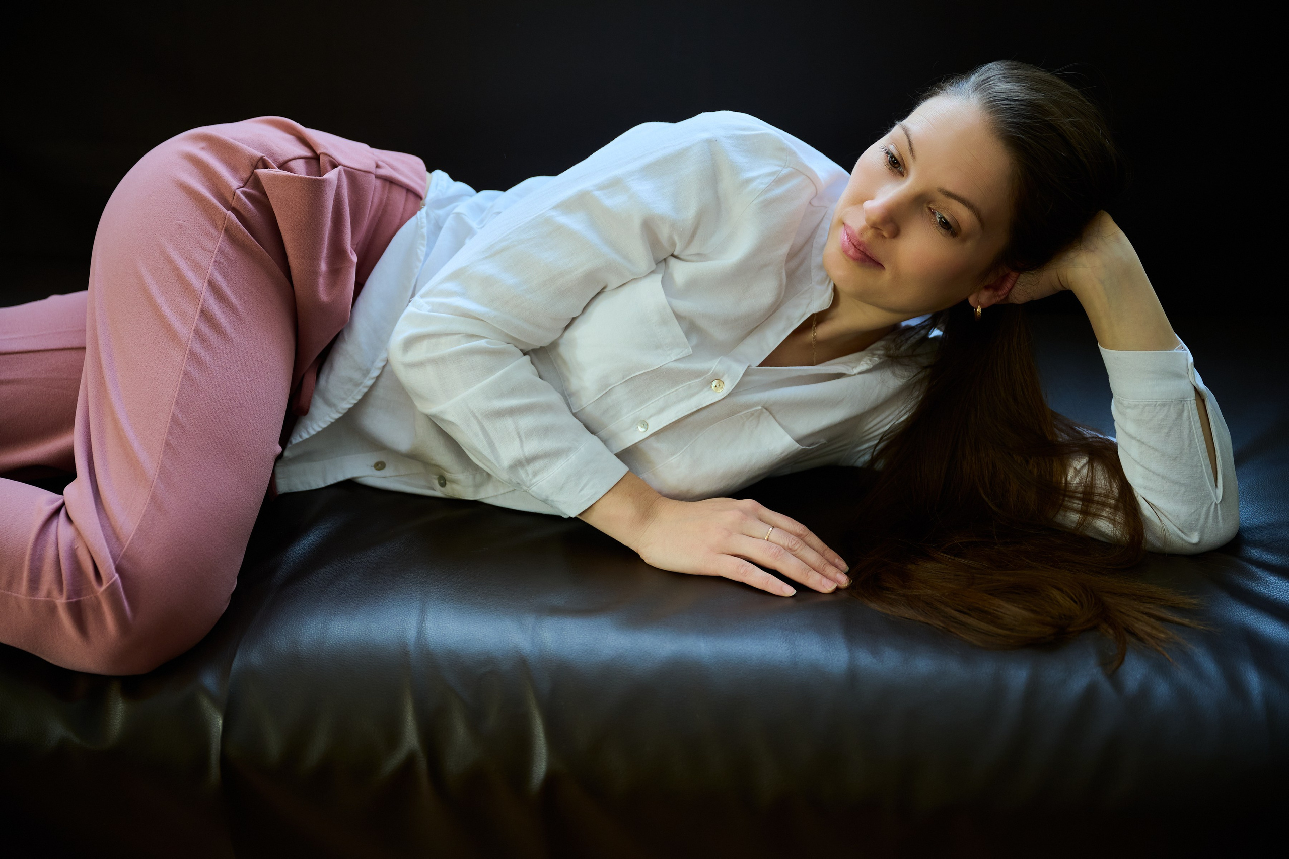 Анастасия. Тихая женская фотография — съёмка без ролей и позирования, где важнее состояние, чем образ