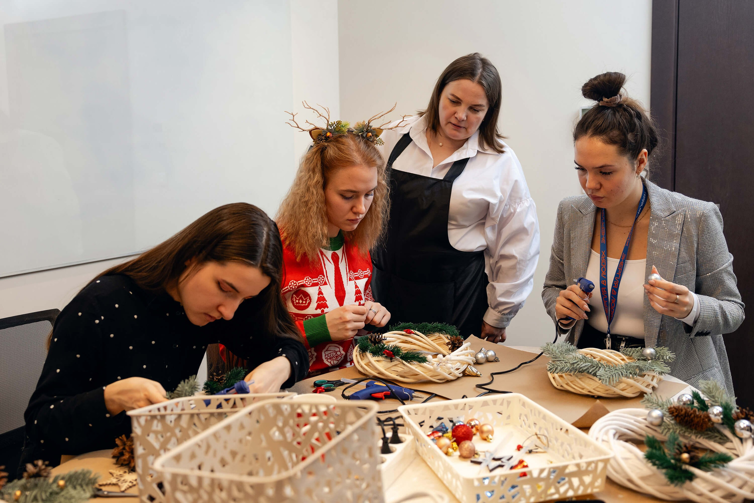 Газпром нефть. Новогодние мероприятия в офисе