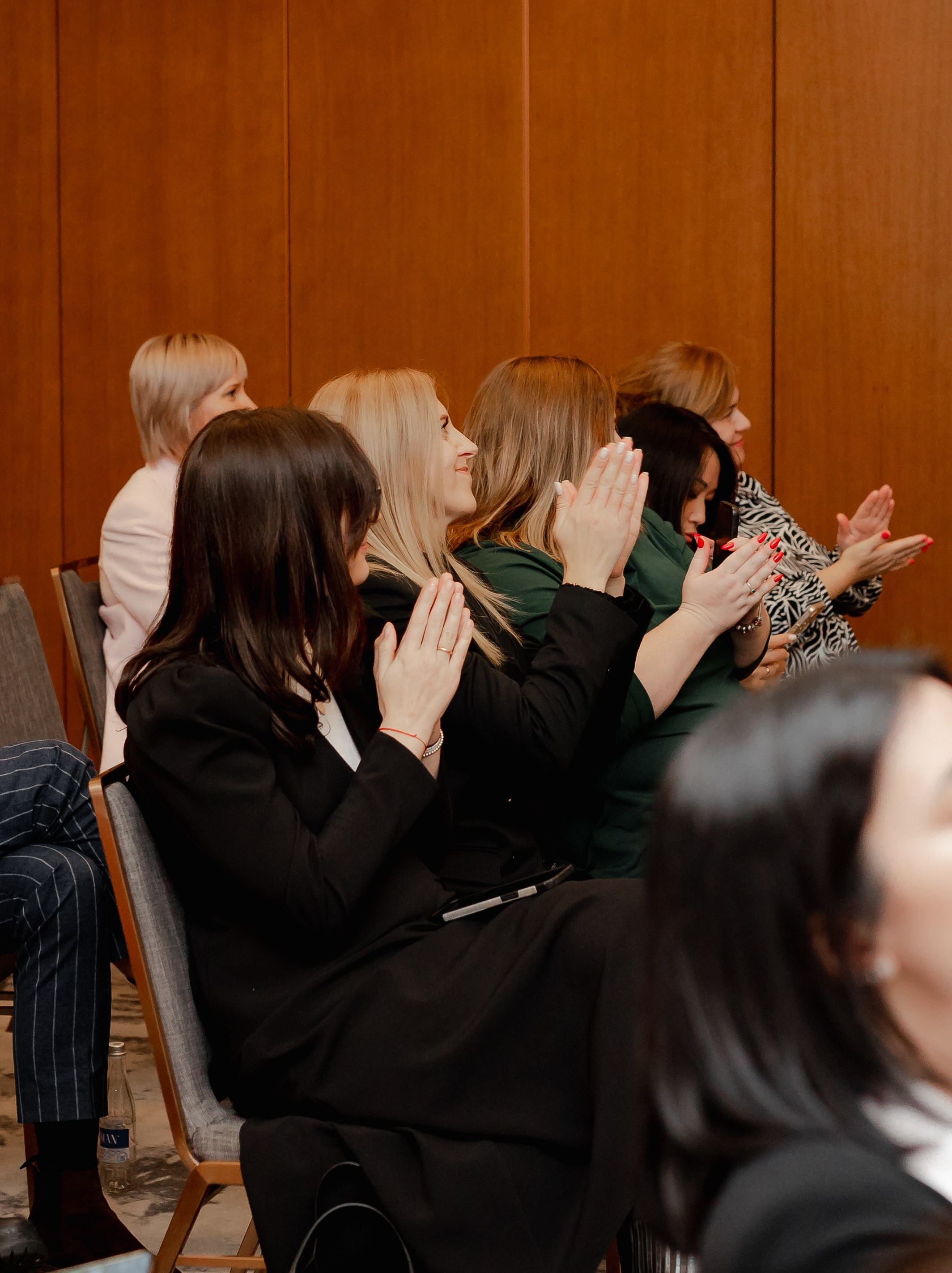 Бизнес конференция. Свадебный и контент фотограф в Москве — Юлия Барно (Баранова)