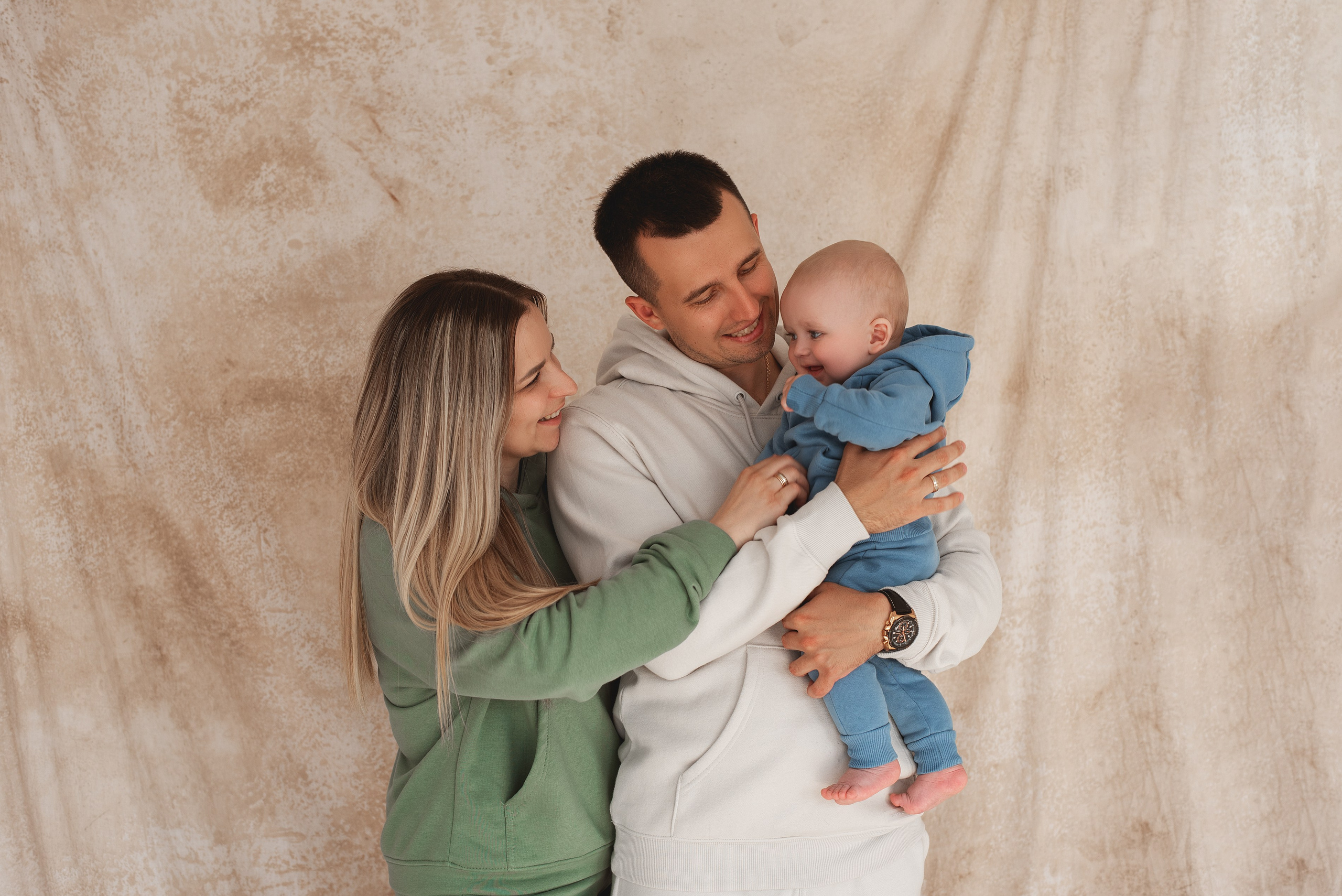 Семейная фотосессия Полина Игорь Богдан. Семейный фотограф в Южно-Сахалинске Анастасия Лимарева