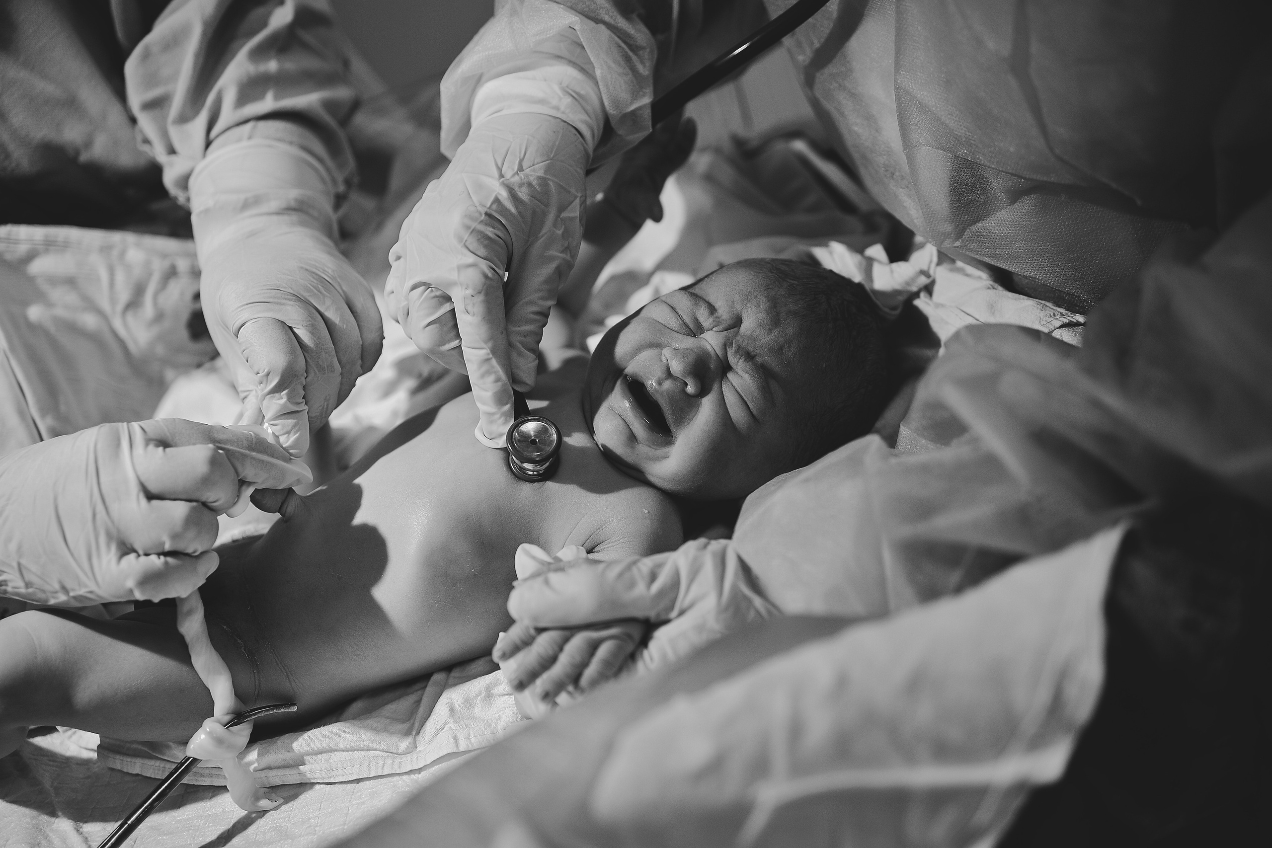 Сьемка родов. Фотограф новорожденных, newborn в Пскове и Псковской области