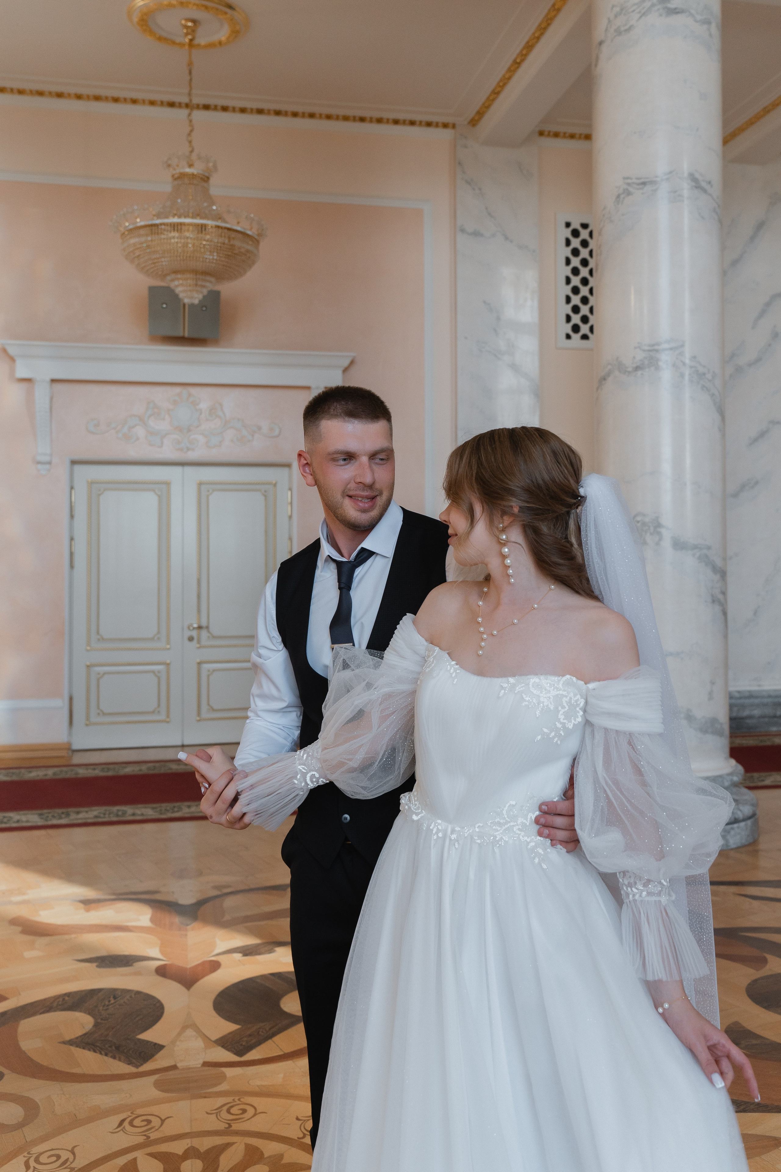 Олег и Татьяна _театр Оперы и балета. Свадебный и семейный фотограф в Самаре Салахова Гулина