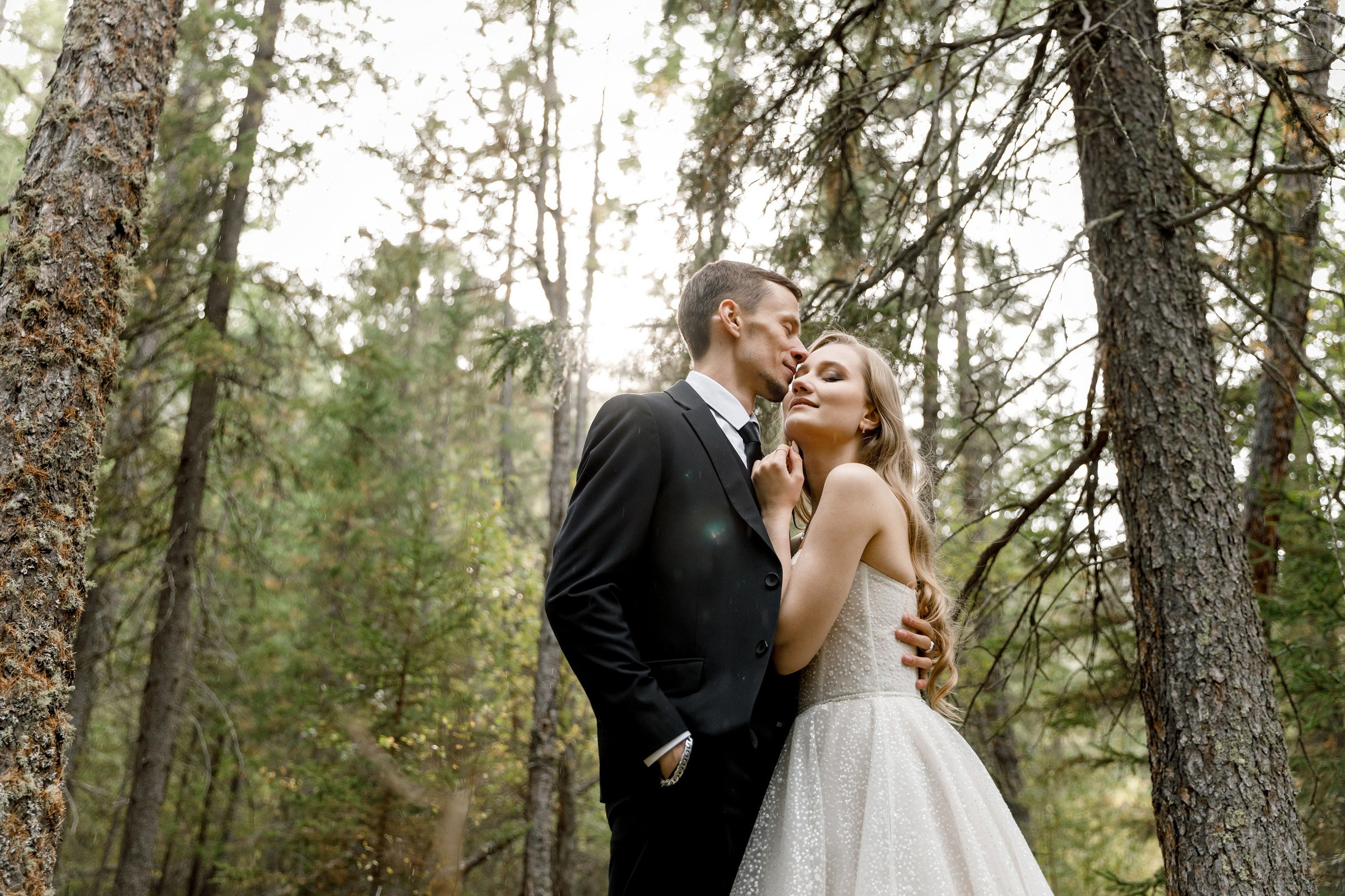 Полина и Женя. Лес, кожанки и 2 дня кайфа. Свадебный фотограф в Иркутске Сапаров Александр