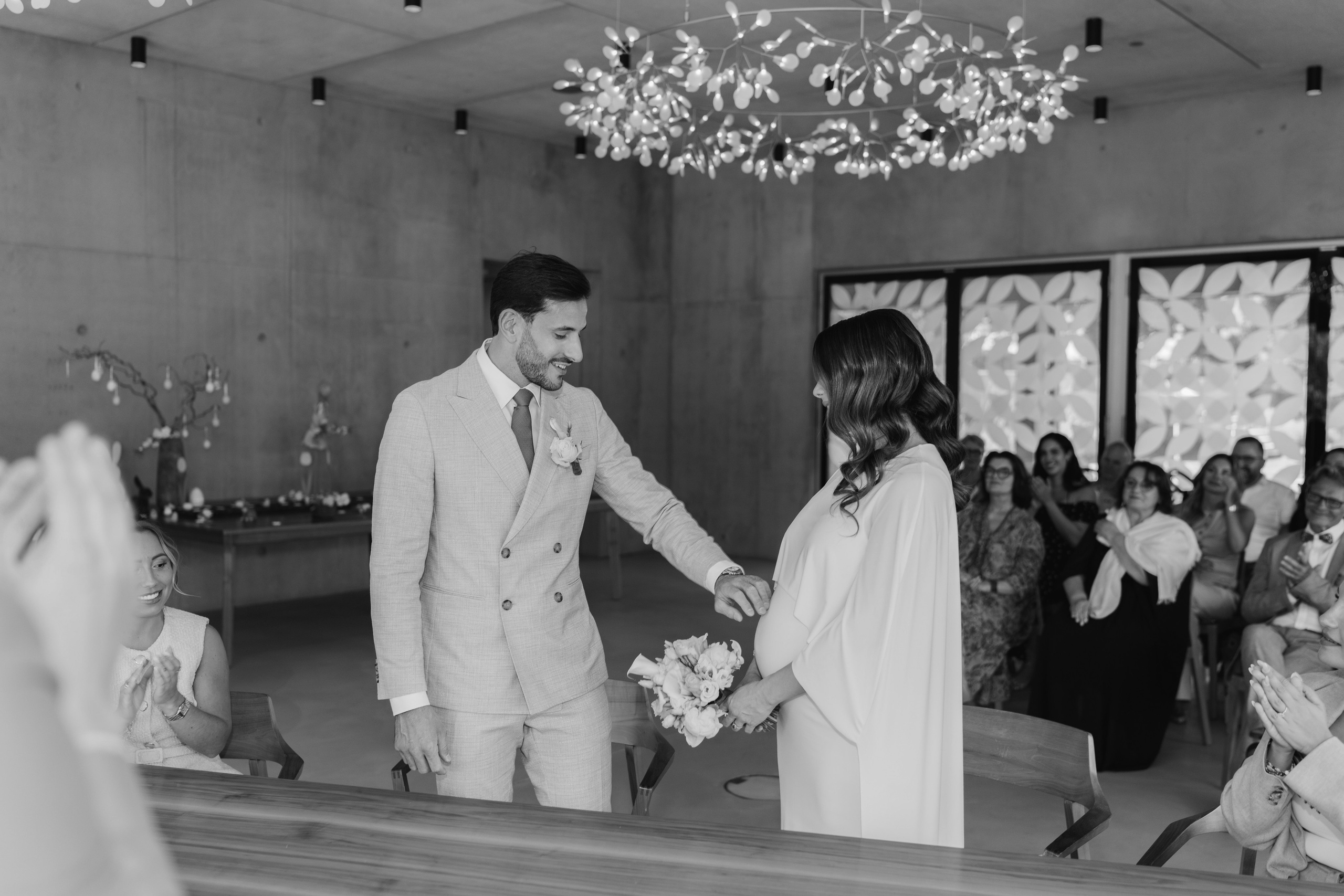 Joséphine & Frédéric | Lancy Mairie. Photographe de Mariage Professionnelle — Genève & Suisse Romande | Tanya Creator