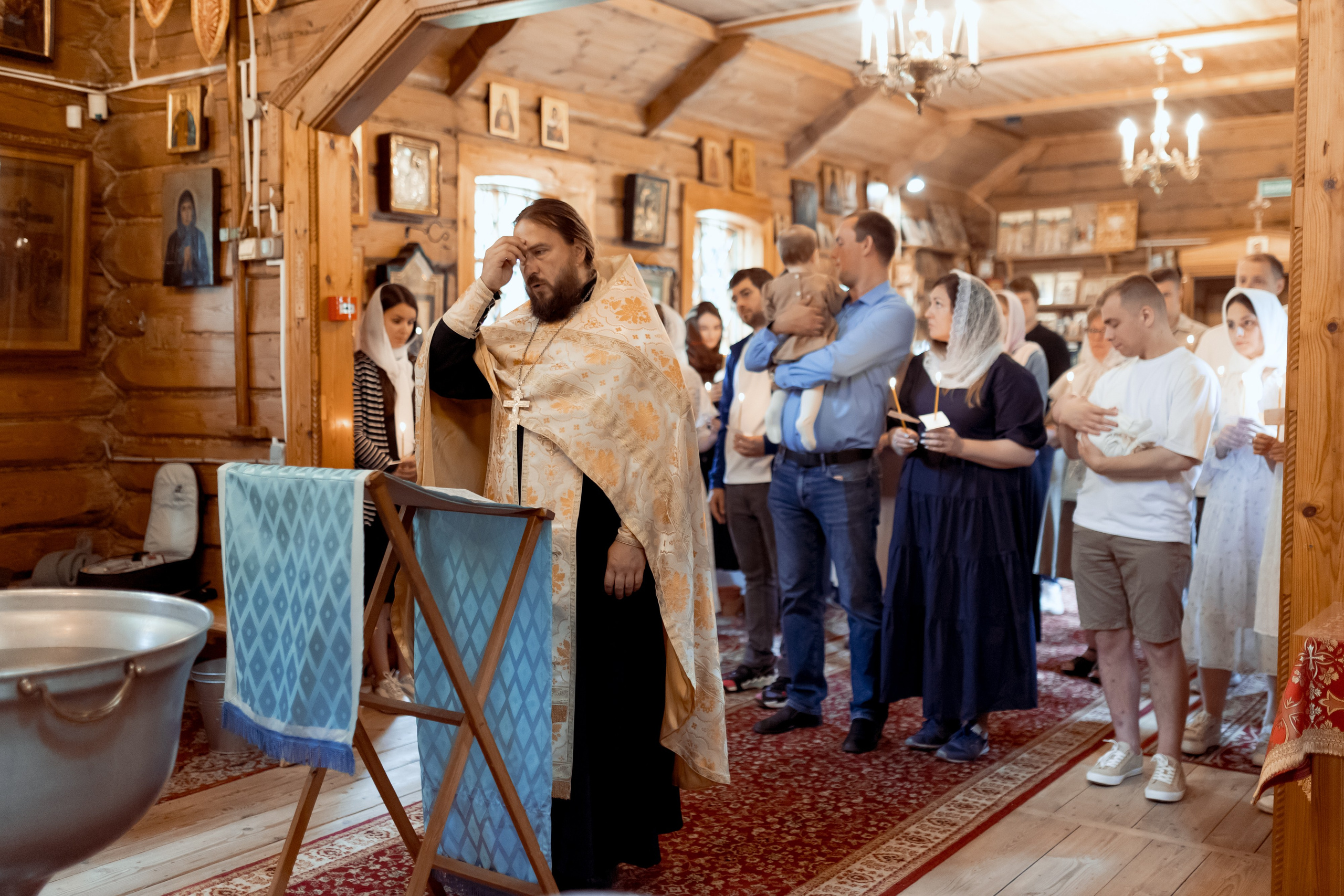 Крещение в Храме святых Новомучеников и Исповедников Российских. Фотограф Валерия Горбунова Подольск Бутово Видное Щербинка