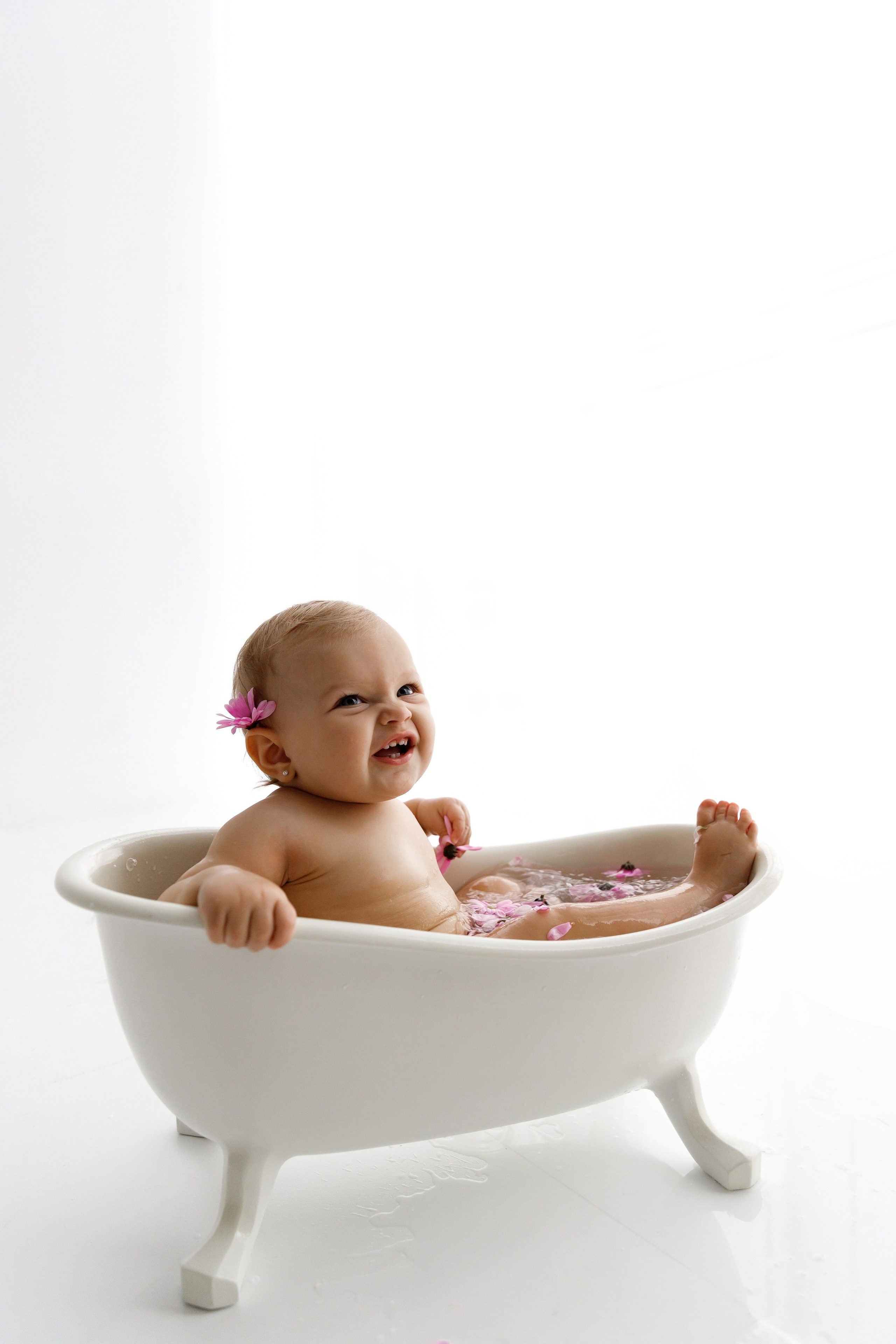 Годик Софии. Фотограф новорожденных Славянск-на-Кубани Куцевольская Екатерина