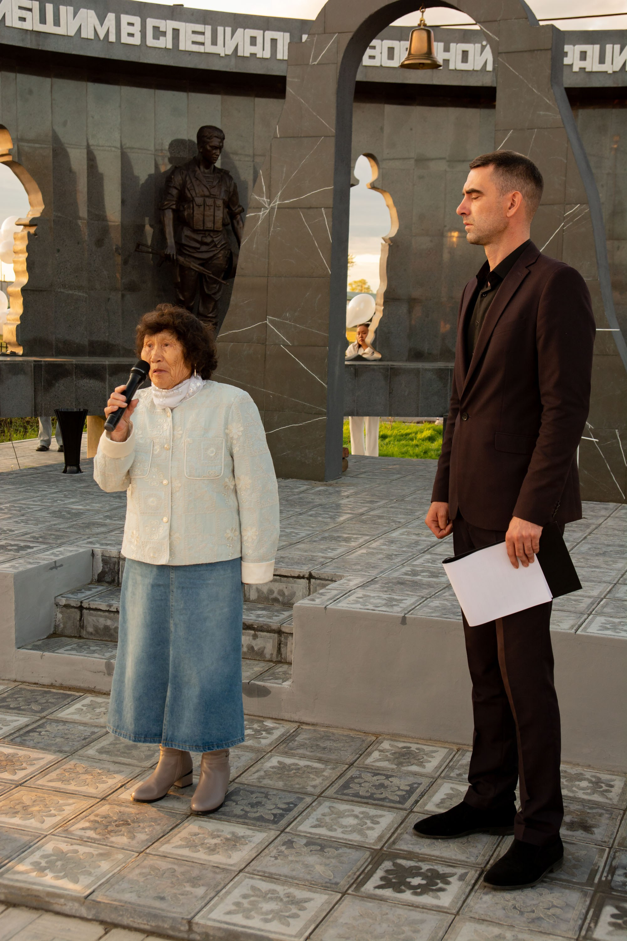 Открытие мемориального комплекса. Фотограф широкого профиля Чита-Цасучей