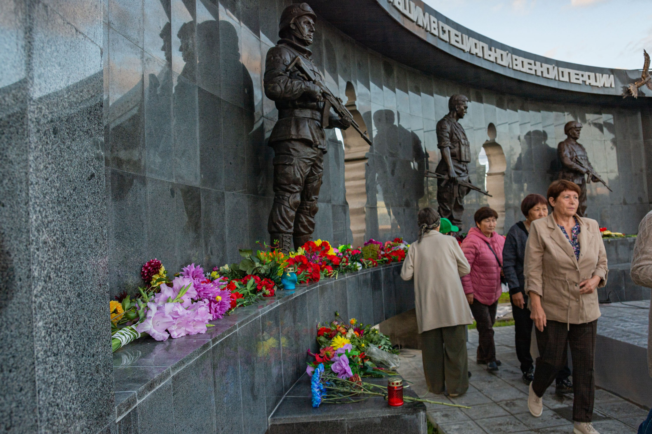 Открытие мемориального комплекса. Фотограф широкого профиля Чита-Цасучей