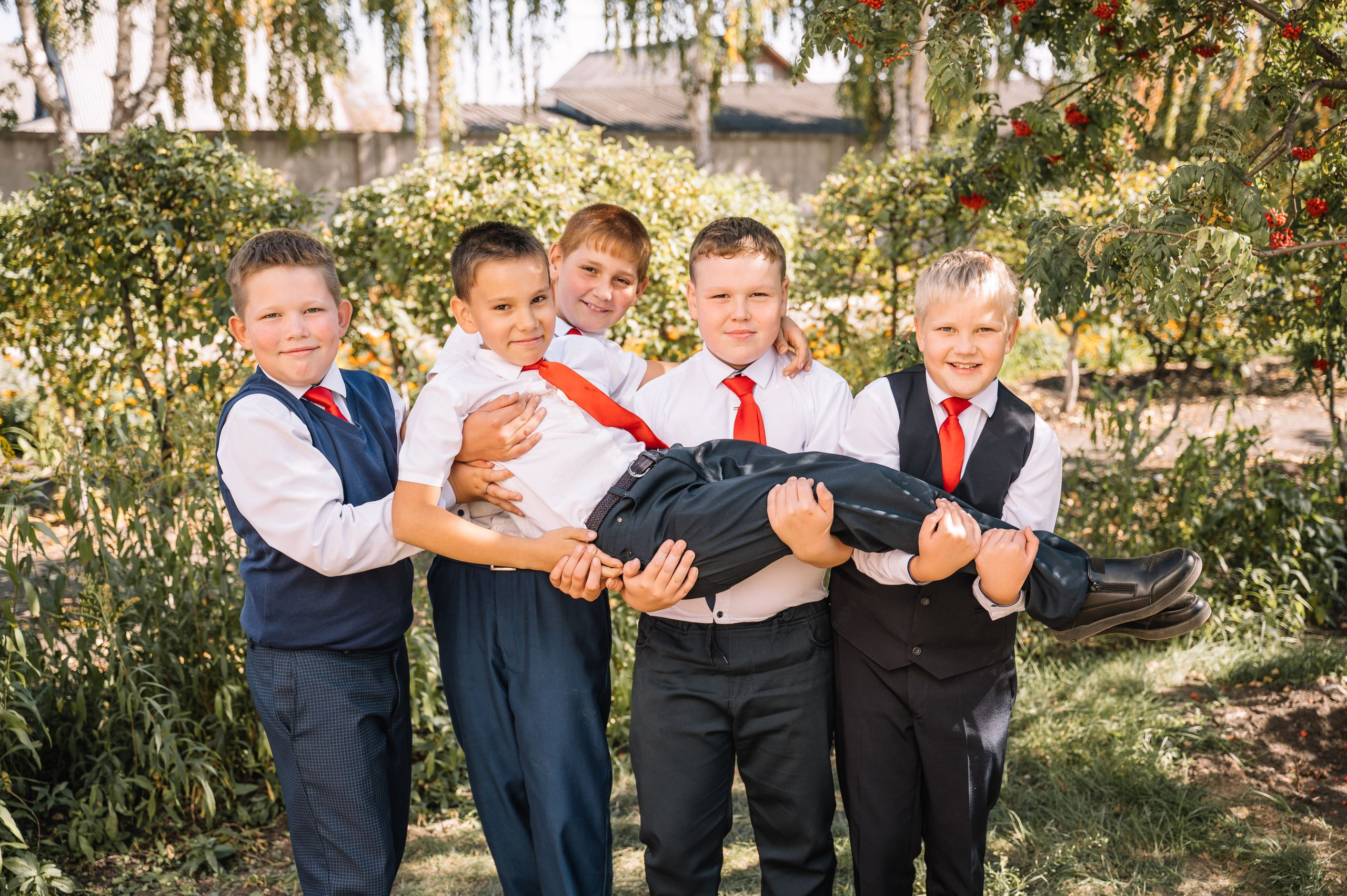 Школьные фотосессии. Школьный и детский фотограф в Новосибирской области