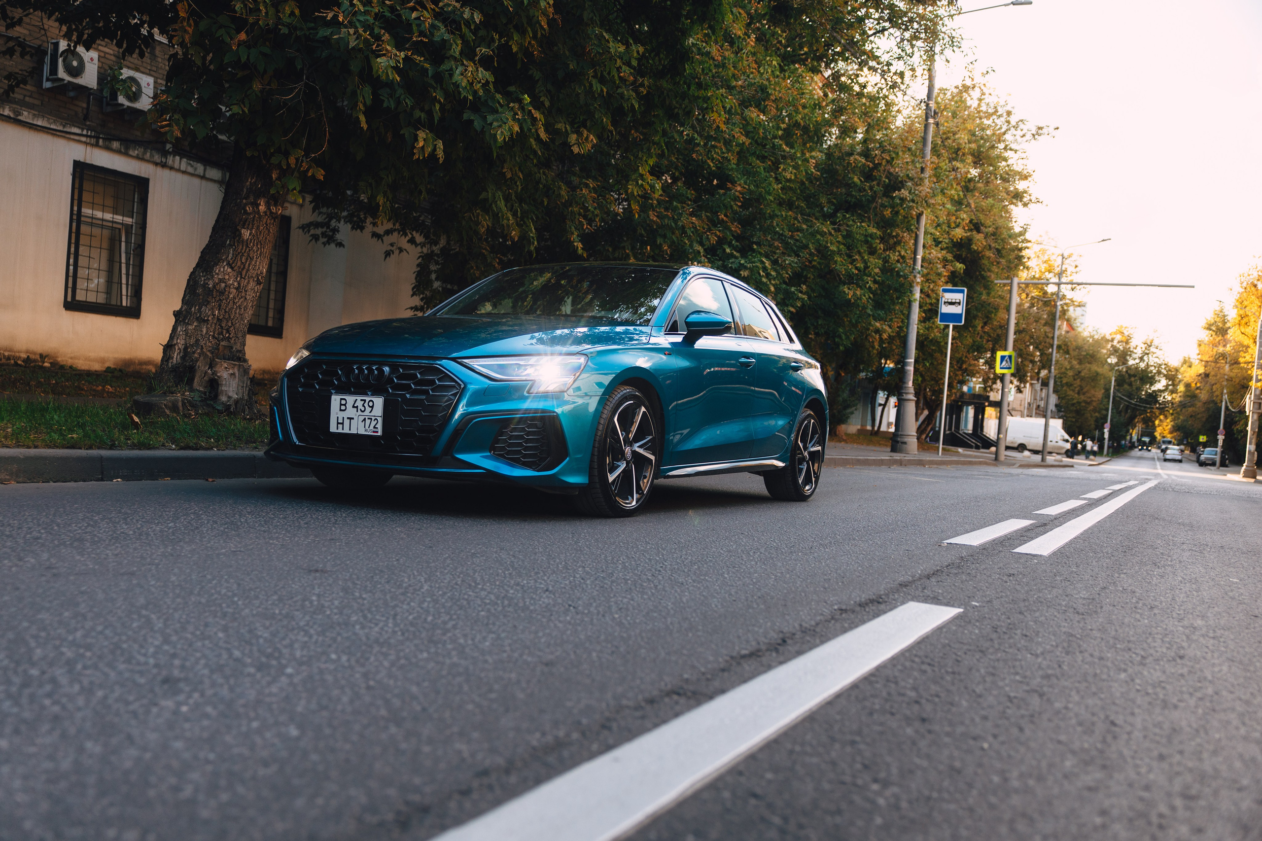 Audi A3 spark blue. DeLorein