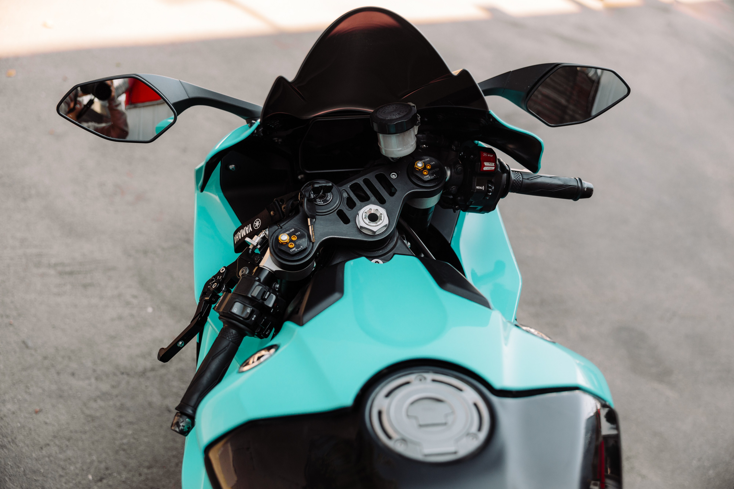 Мотоцикл Yamaha Yzf-R1 Tiffany. DeLorein