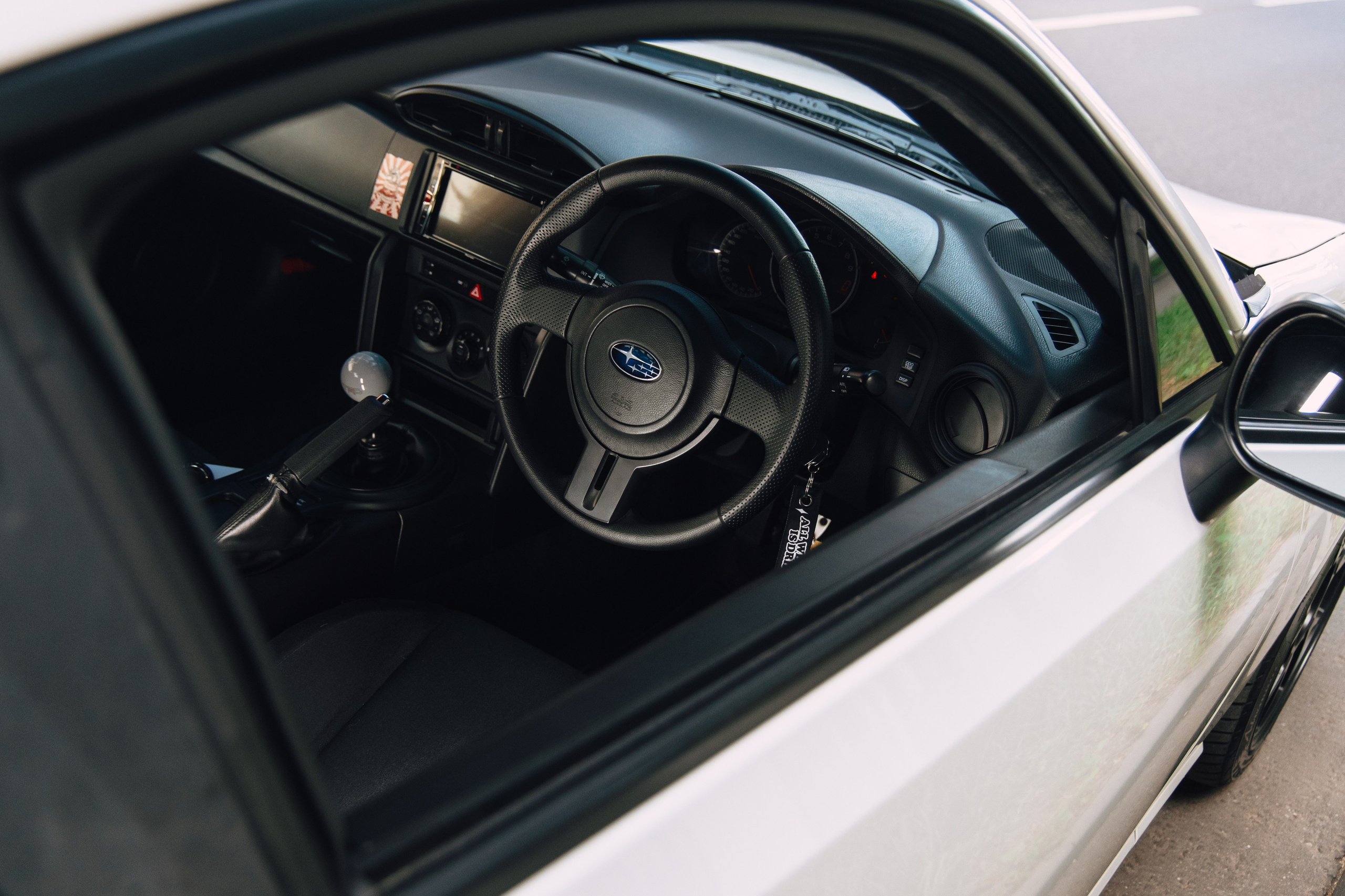 Subaru BRZ White. DeLorein