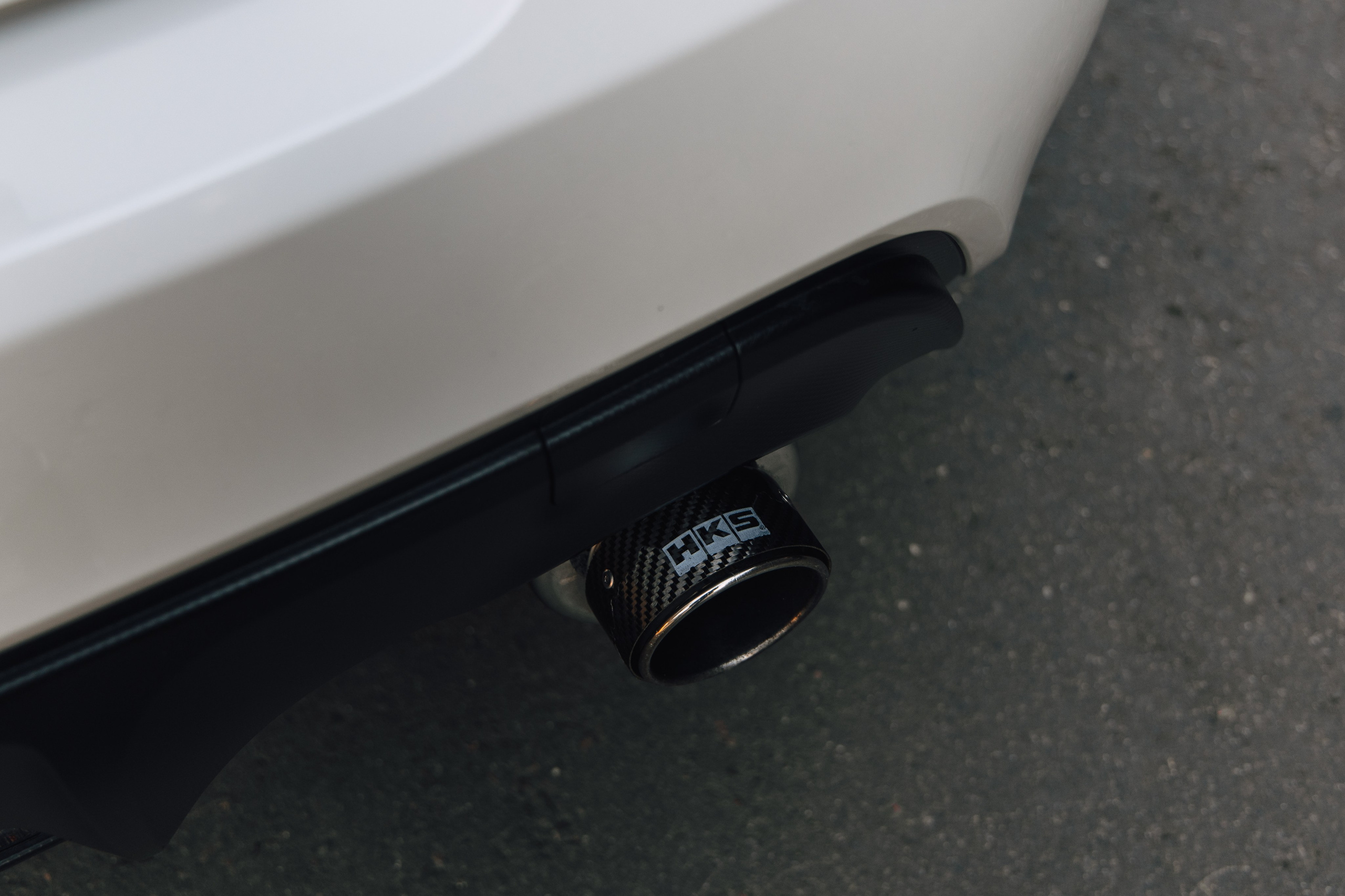 Subaru BRZ White. DeLorein