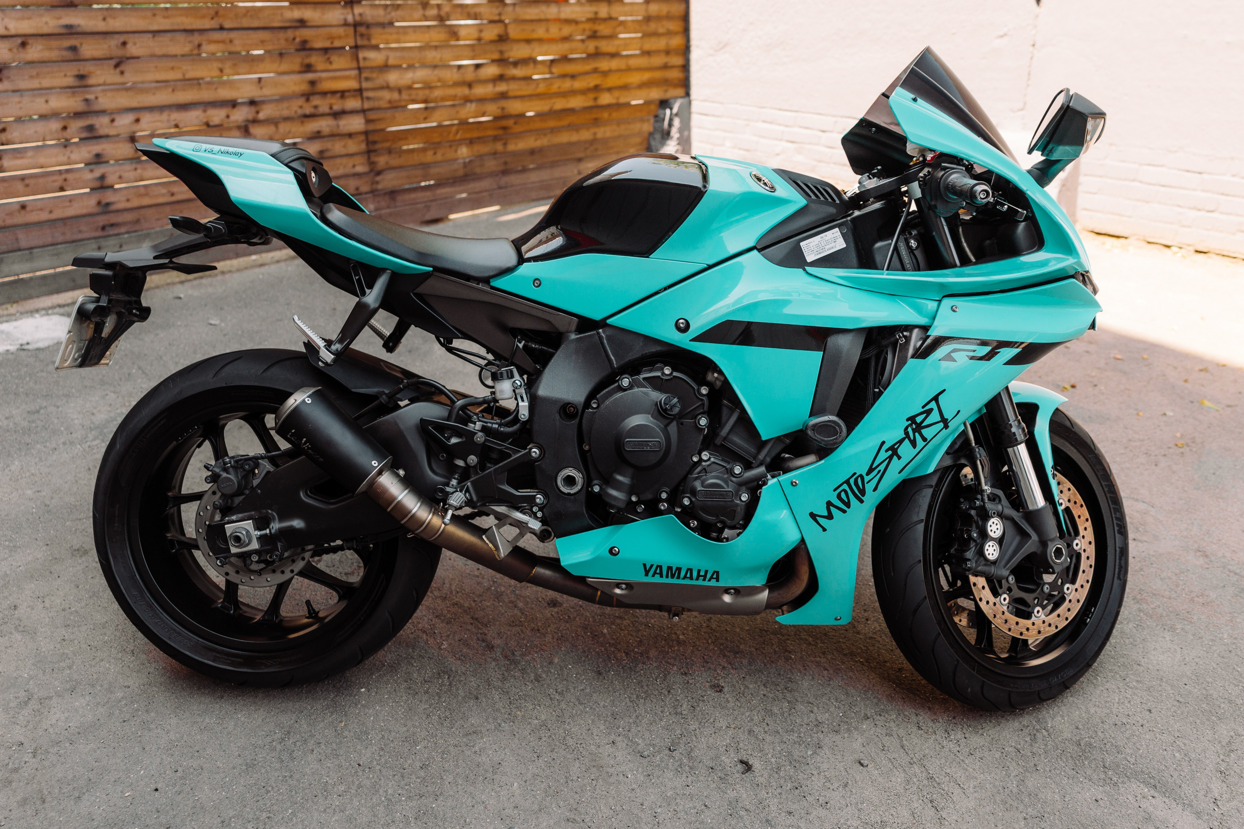 Мотоцикл Yamaha Yzf-R1 Tiffany. DeLorein