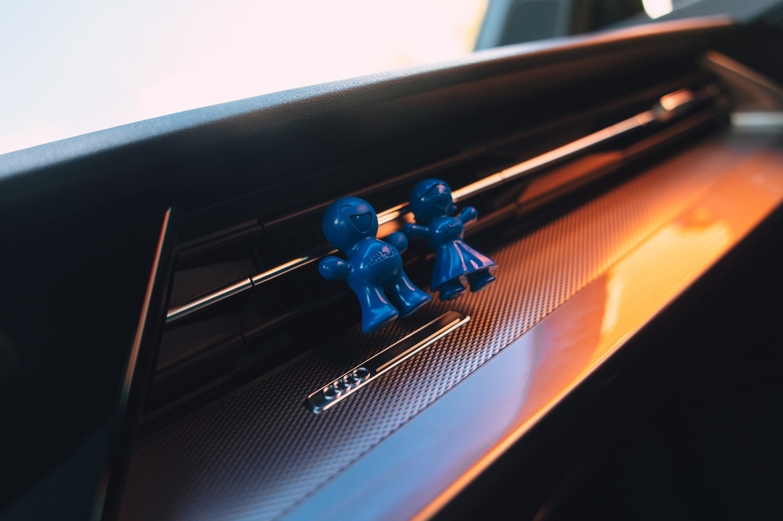 Audi A3 spark blue. DeLorein