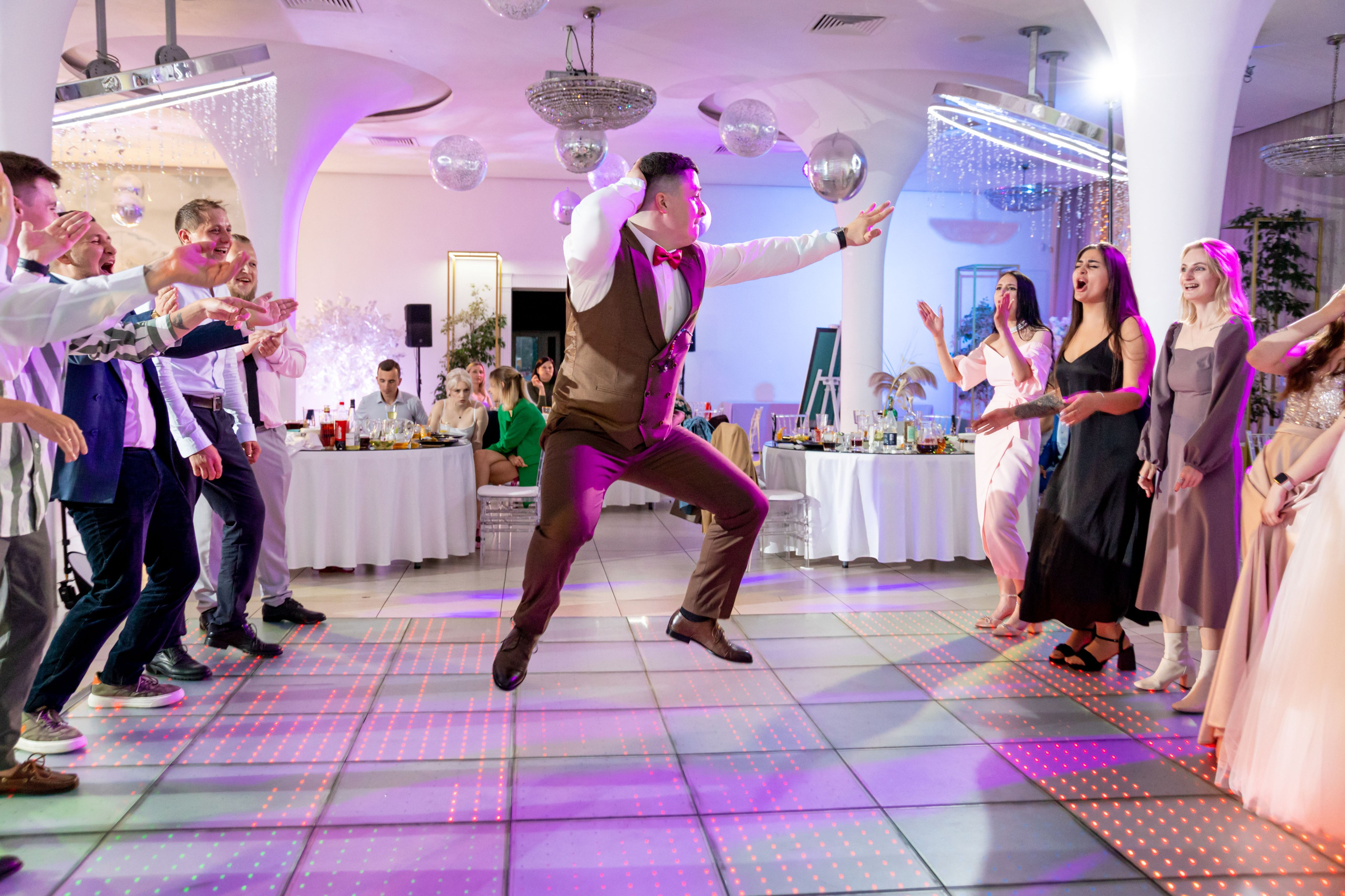 Фотограф на банкет свадьбы, юбилея в Санкт-Петербурге. Фотограф на праздник, корпоратив, День Рождения и Юбилей в г. Санкт-Петербурге Алексей Анкушев