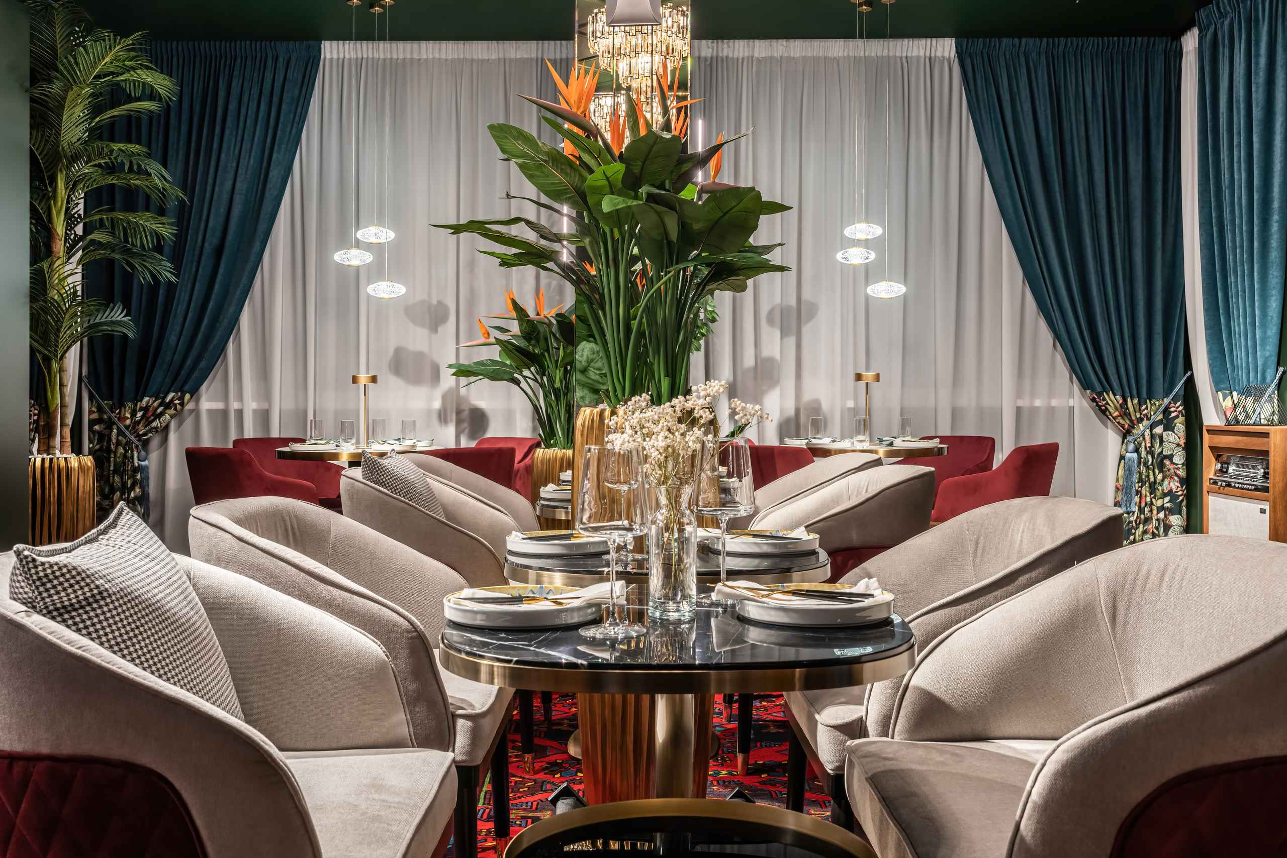 Отель аппарт Бридж. Декорактив Москва