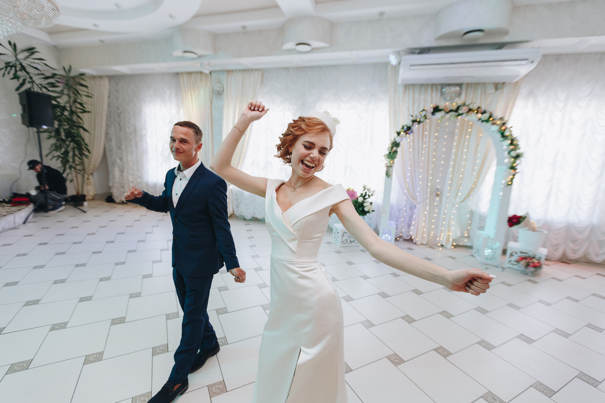 Фото и Видео-съёмка полного свадебного дня в Бресте. Свадебный семейный фотограф и видеограф Гомель Минск Беларусь Европа