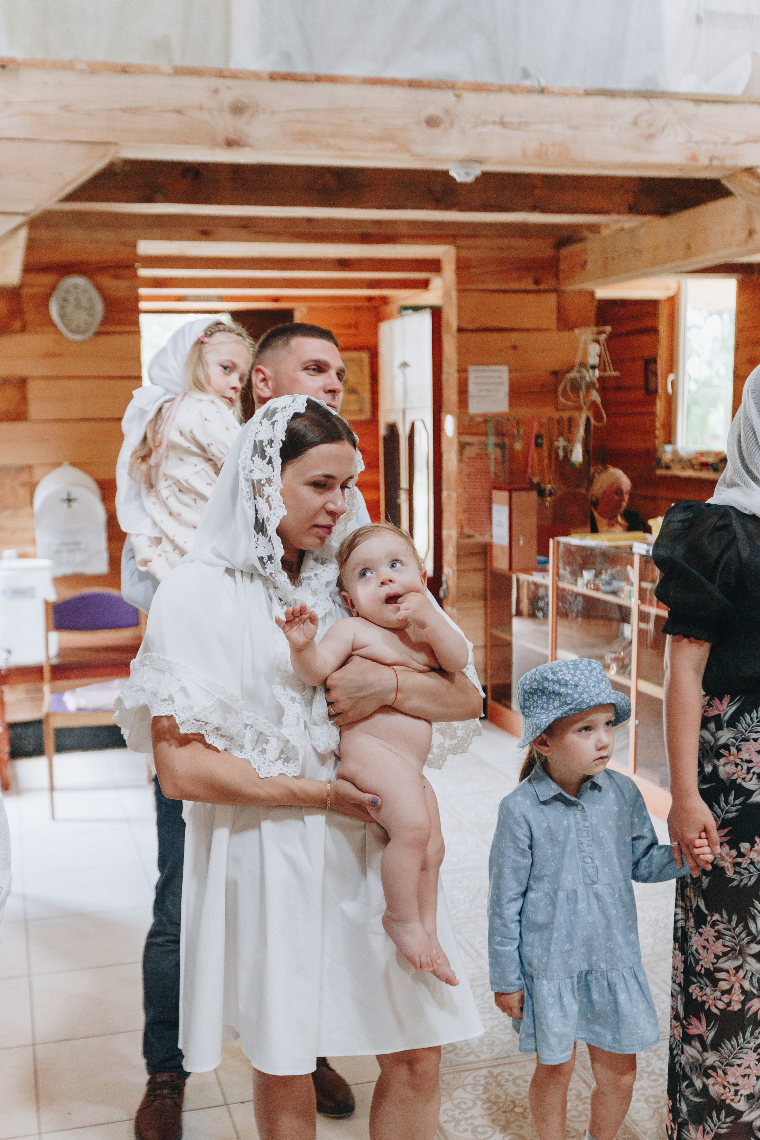 Крещение Гомель. Свадебный семейный фотограф и видеограф Гомель Минск Беларусь Европа