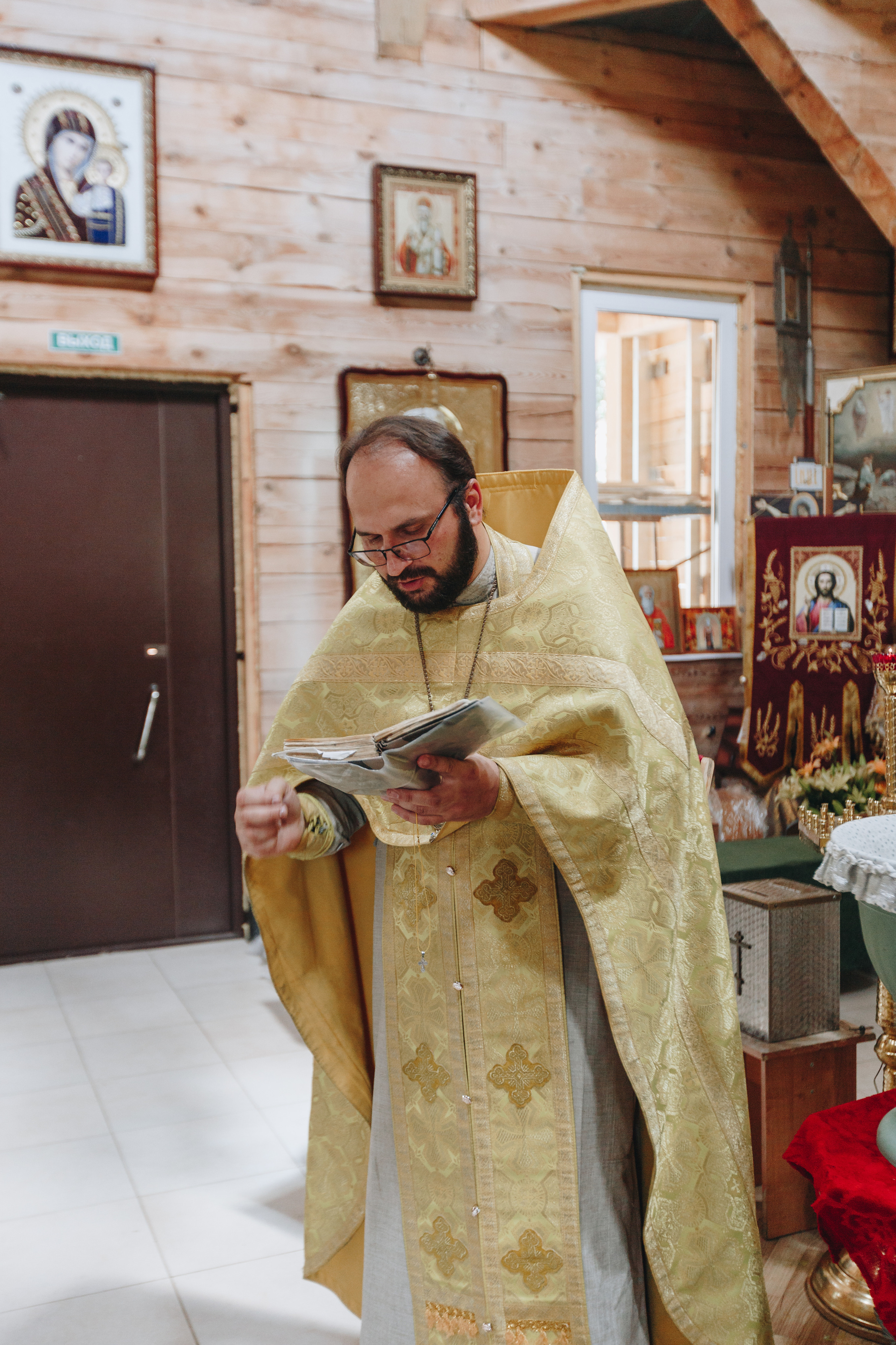 Крещение Гомель. Свадебный семейный фотограф и видеограф Гомель Минск Беларусь Европа