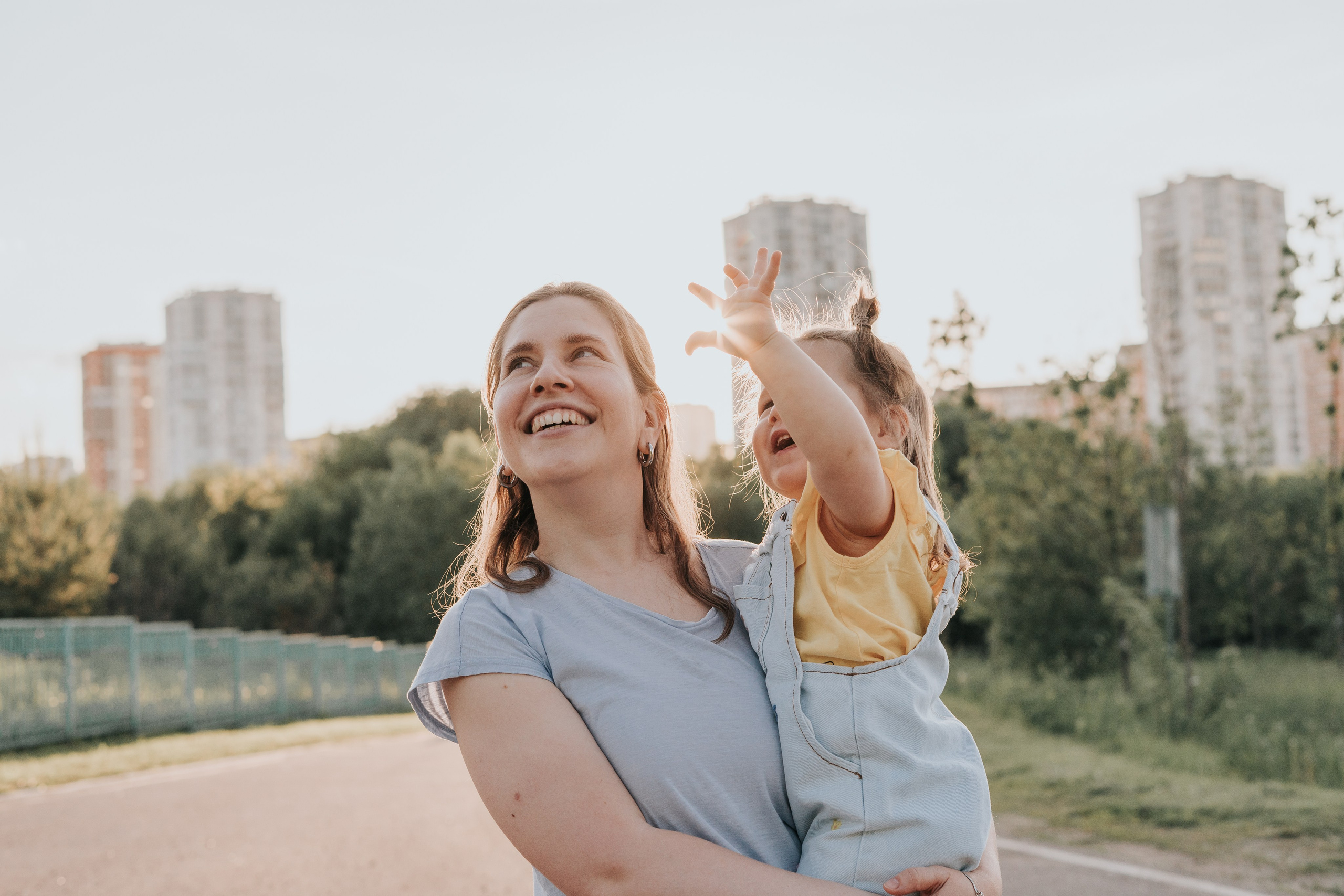 Детская фотосессия дома и на улице без постановки. Фотограф на роды Москва. Фотограф новорожденных Москва