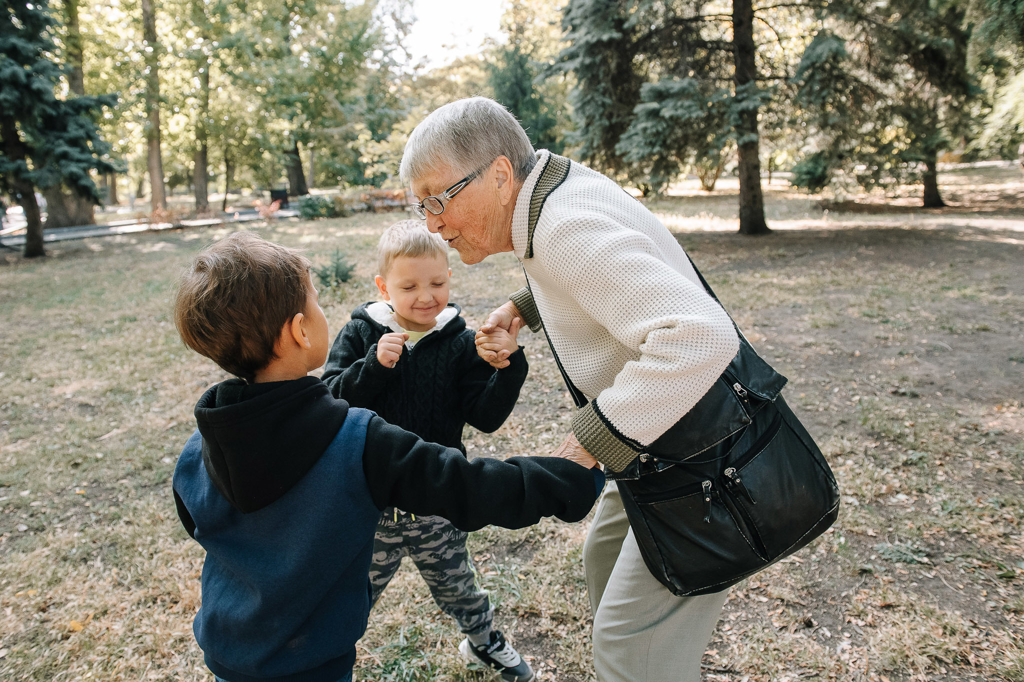 Фотопрогулка. Валентина, Светлана, Елена, Никита и Лавр. Фотограф Валерия Голубева (Миронова)