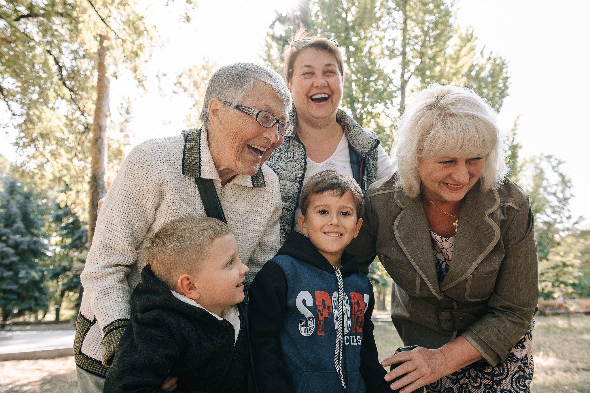 Фотопрогулка. Валентина, Светлана, Елена, Никита и Лавр. Фотограф Валерия Голубева (Миронова)
