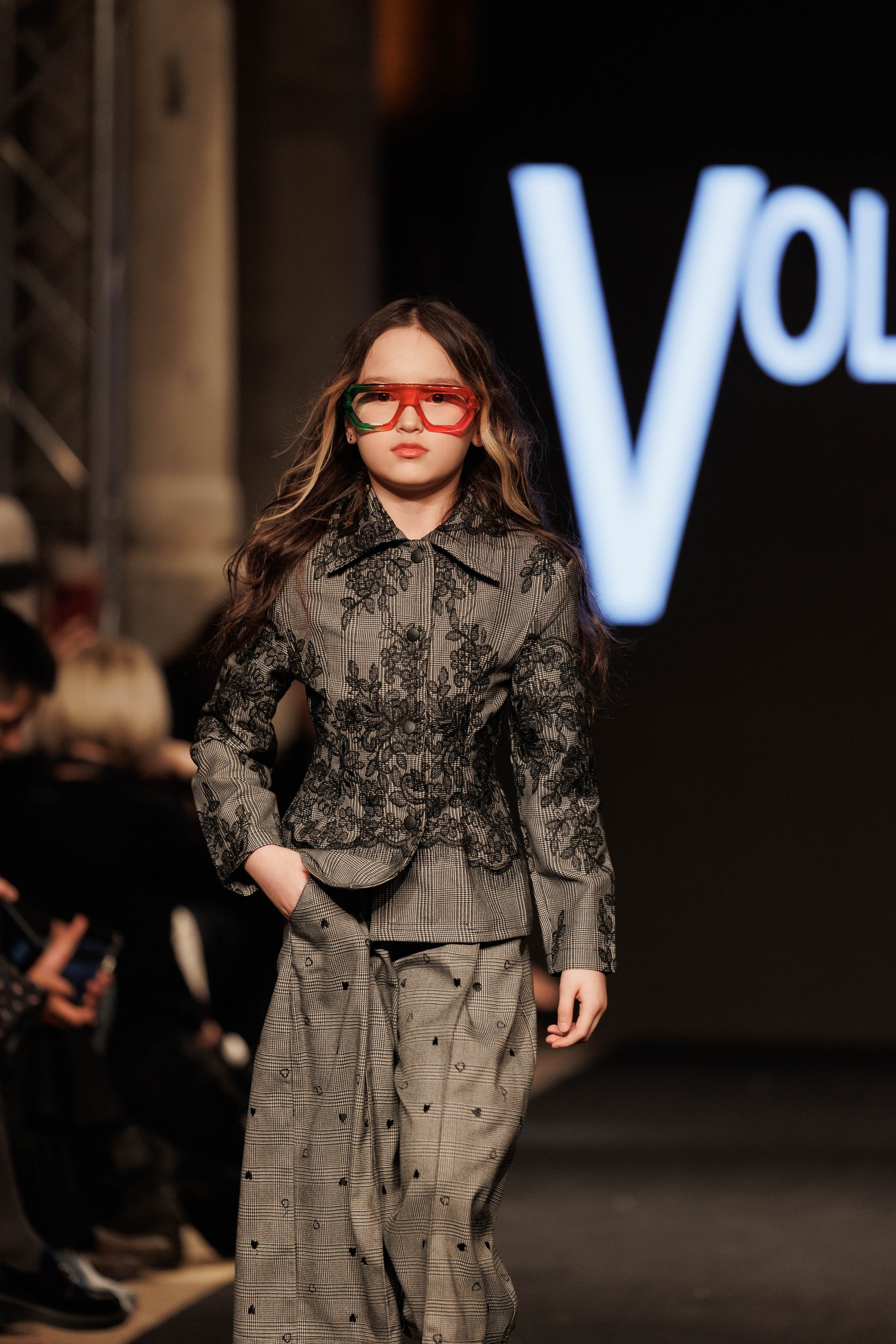 IFB-показ. About