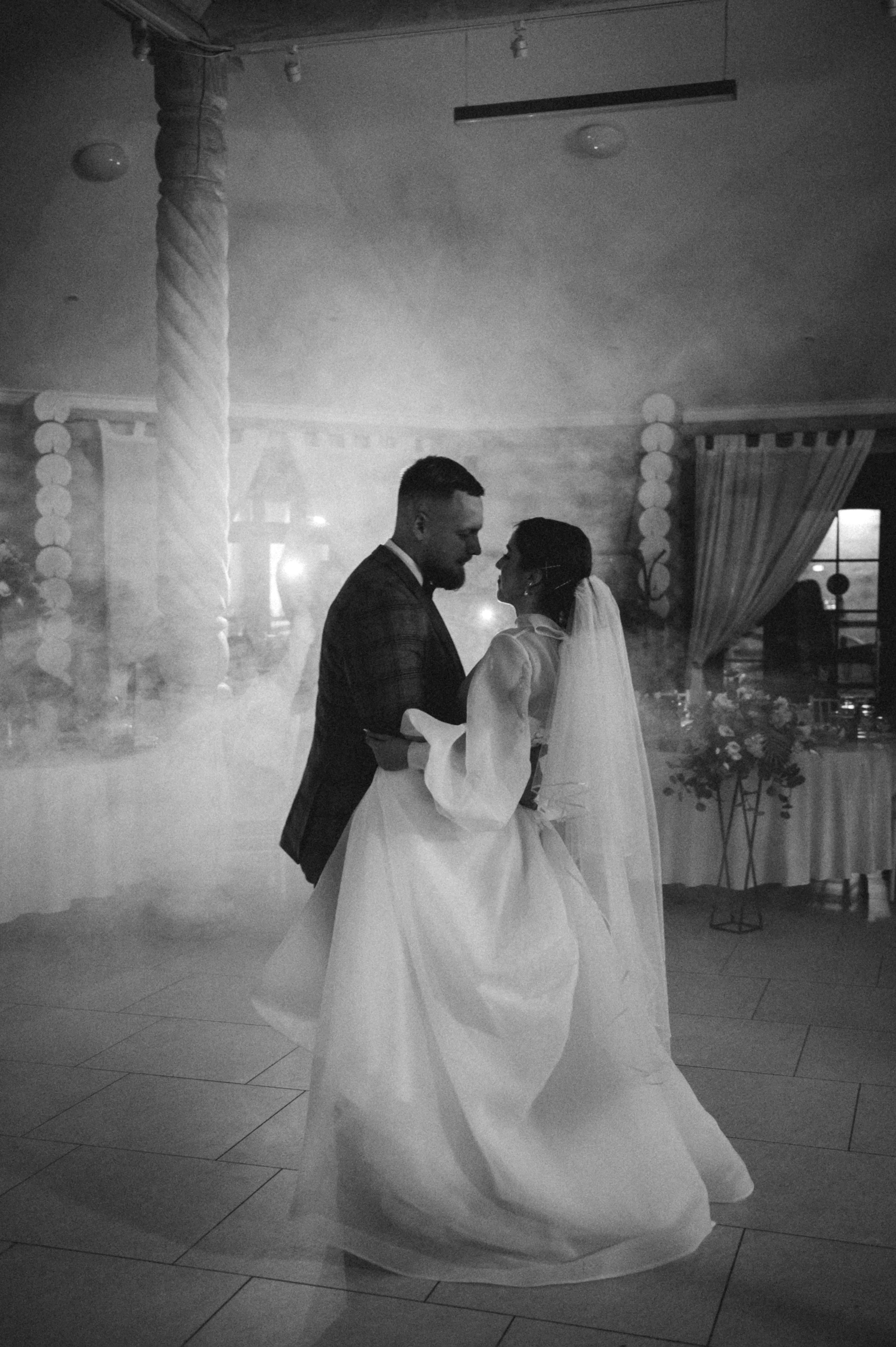 Дождик свадьбе не помеха! Гребнево, Барин. Свадебный и семейный фотограф Виктория Носачёва. Щелково, Москва и МО