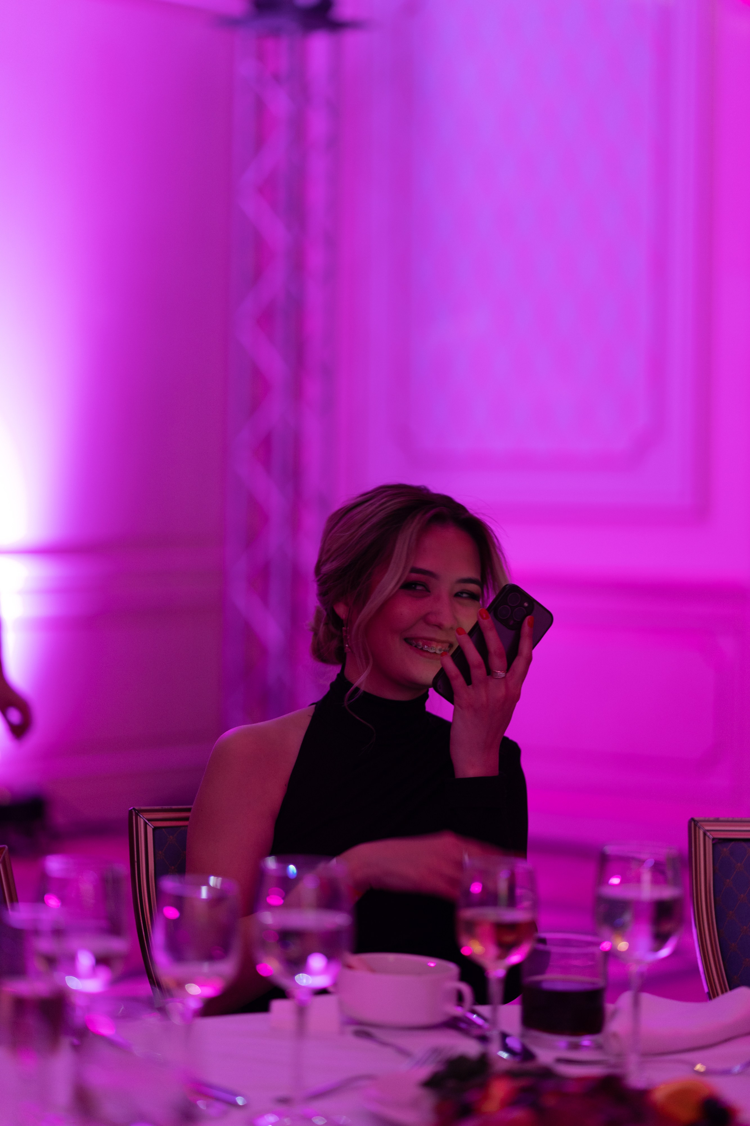 Корпоратив Allure 2023. Репортажный фотограф в Астане — Диана Калтаева, портретный фотограф