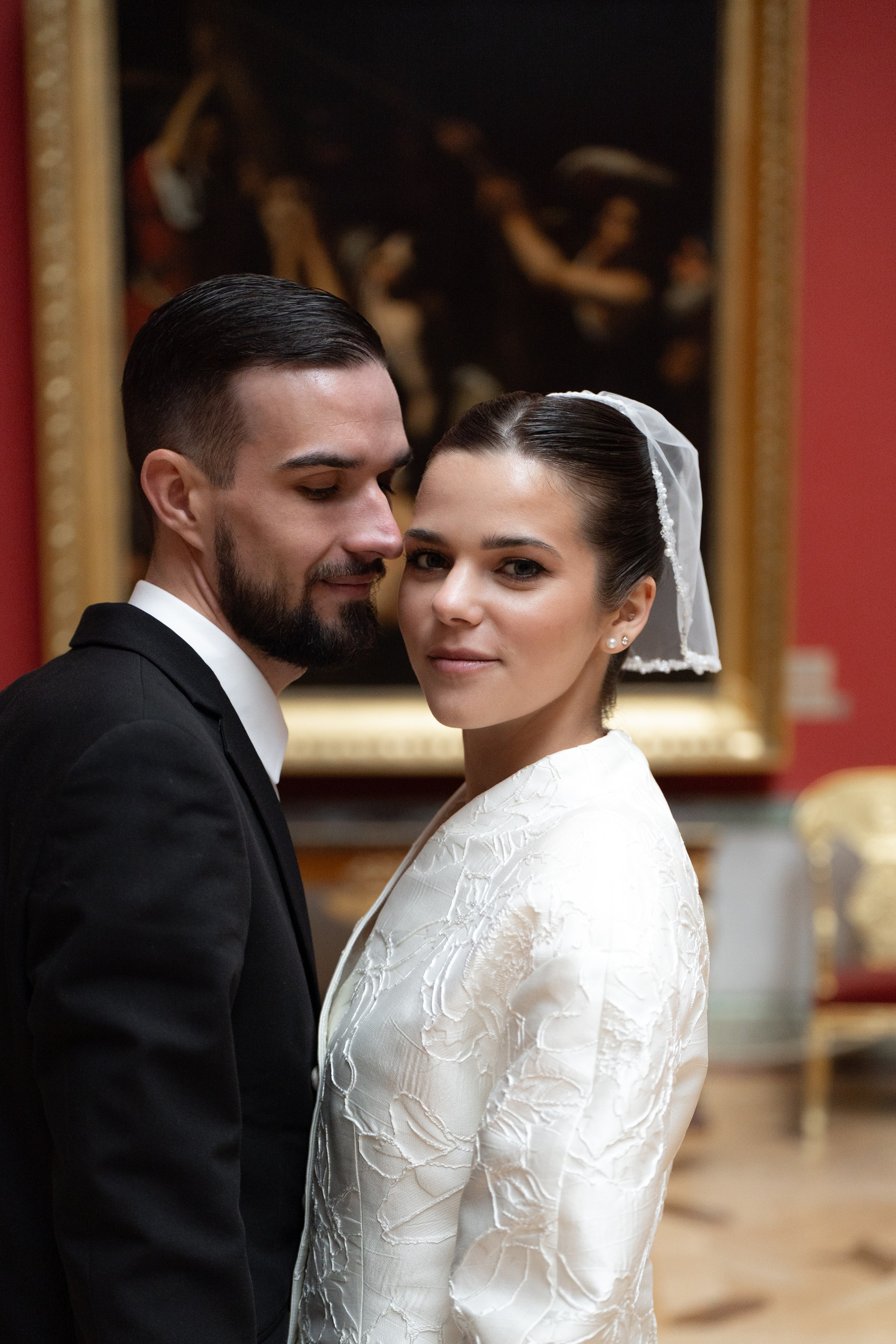 Свадебная фотосессия в Апреле в Петербурге. Свадебный фотограф Александр Невский в Санкт-Петербурге