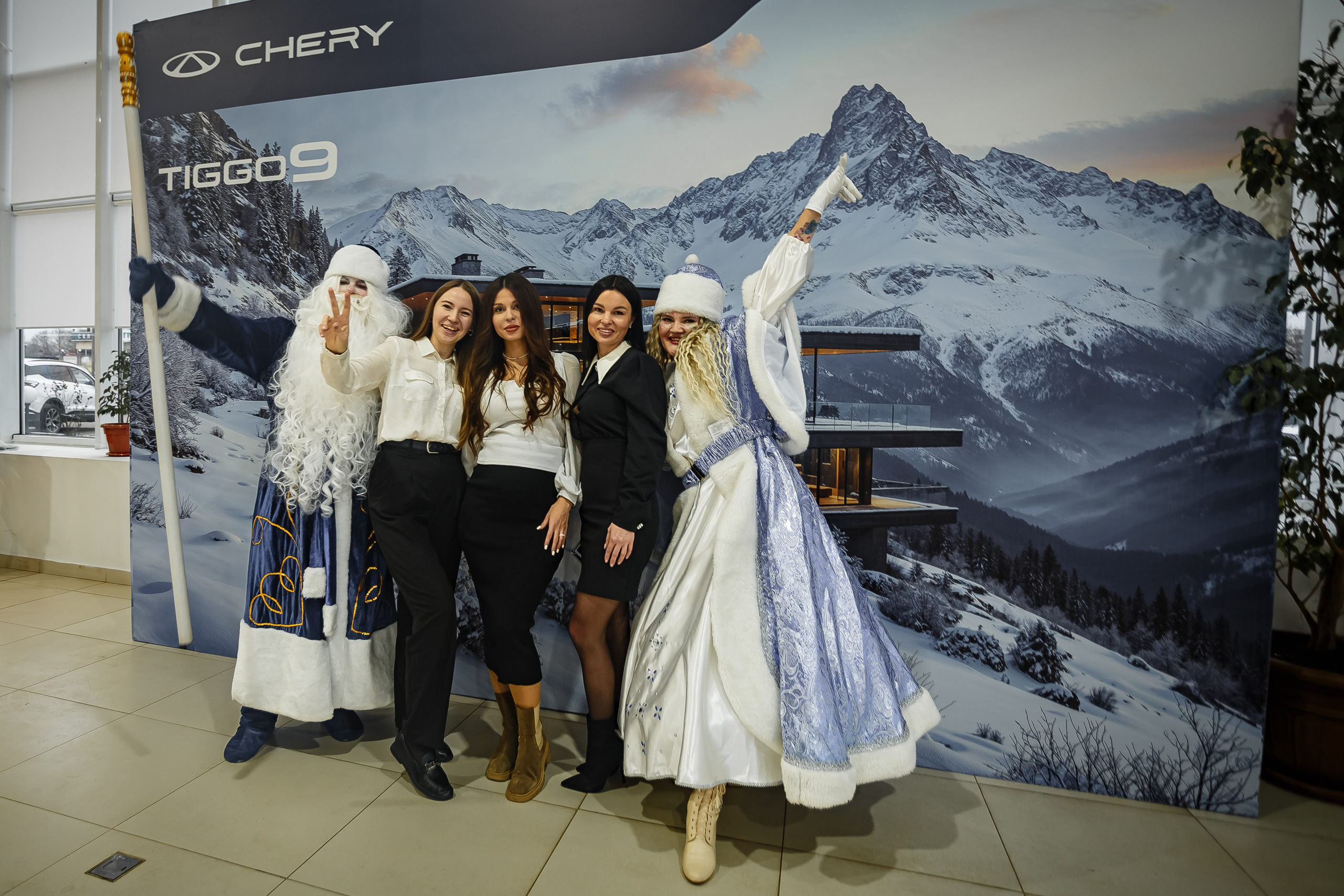 Презентация нового Chery Tiggo 9_Черномор Авто_Симферополь_21.12.2024. Аминов Руслан | Фотограф