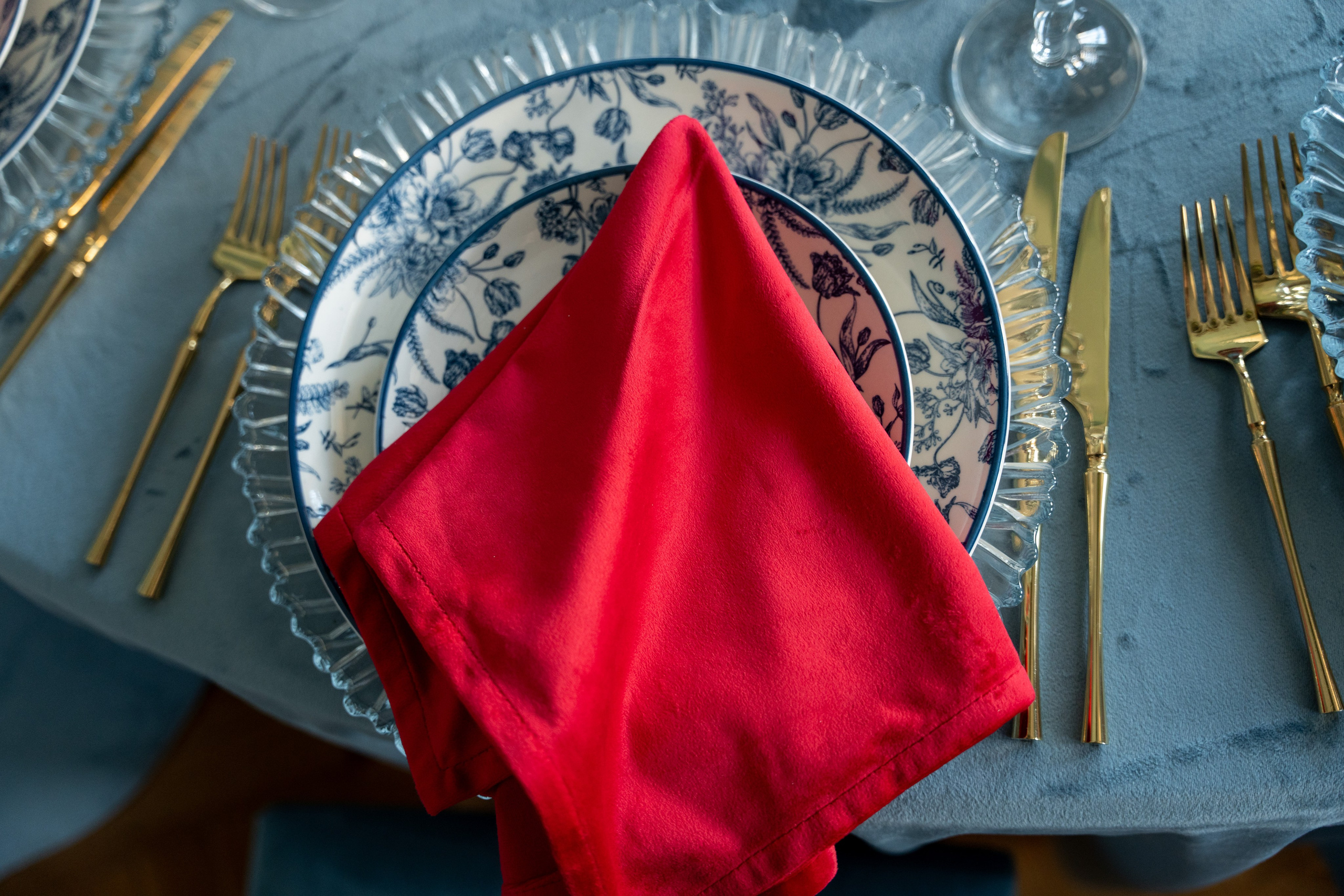 Академия живописи и ваяния И. Глазунова. Kirillova Studio — мастерская декора и событий Юли Кирилловой